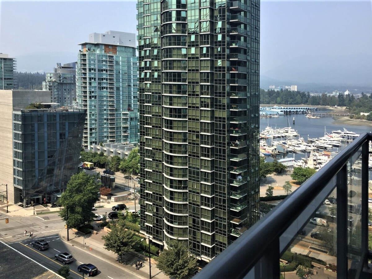 1328 PENDER, Vancouver, British Columbia V6E 4T1, 1 Bedroom Bedrooms, ,1 BathroomBathrooms,Residential Attached,For Sale,PENDER,R2706261