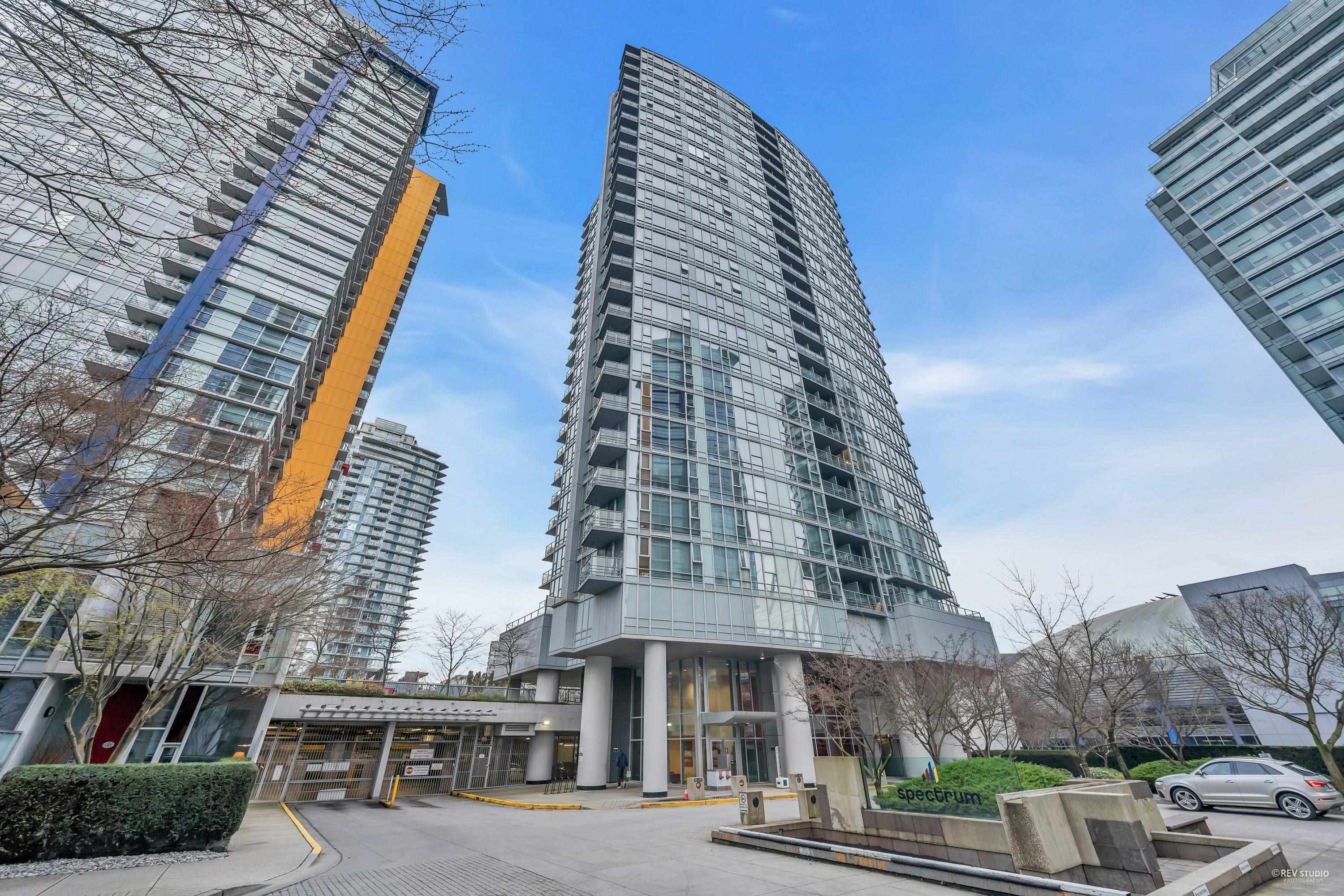 131 REGIMENT, Vancouver, British Columbia V6B 1X5, 1 Bedroom Bedrooms, ,1 BathroomBathrooms,Residential Attached,For Sale,REGIMENT,R2706437