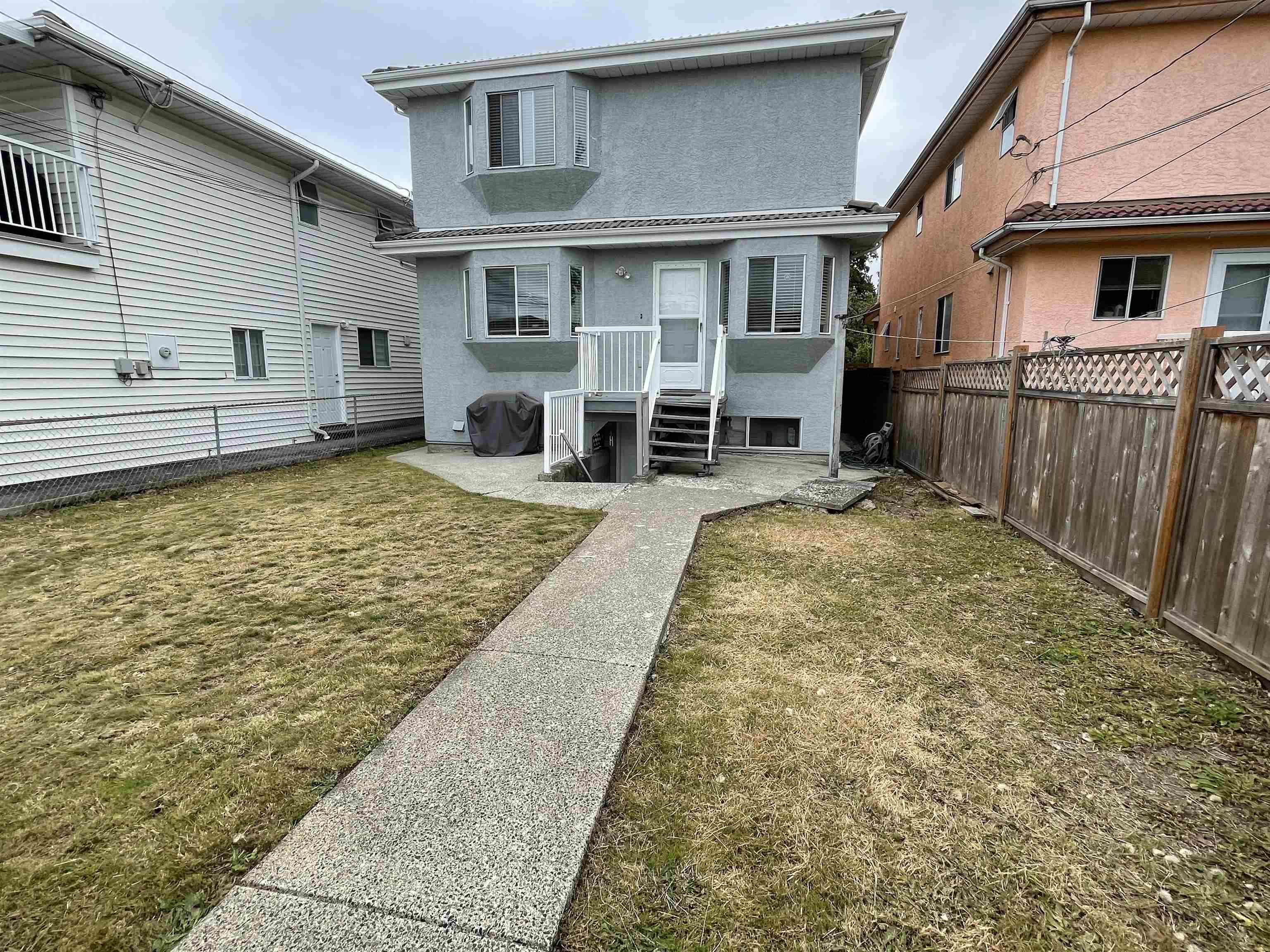 790 49TH, British Columbia V5W 2H4, 5 Bedrooms Bedrooms, ,4 BathroomsBathrooms,Residential Detached,For Sale,49TH,R2707001