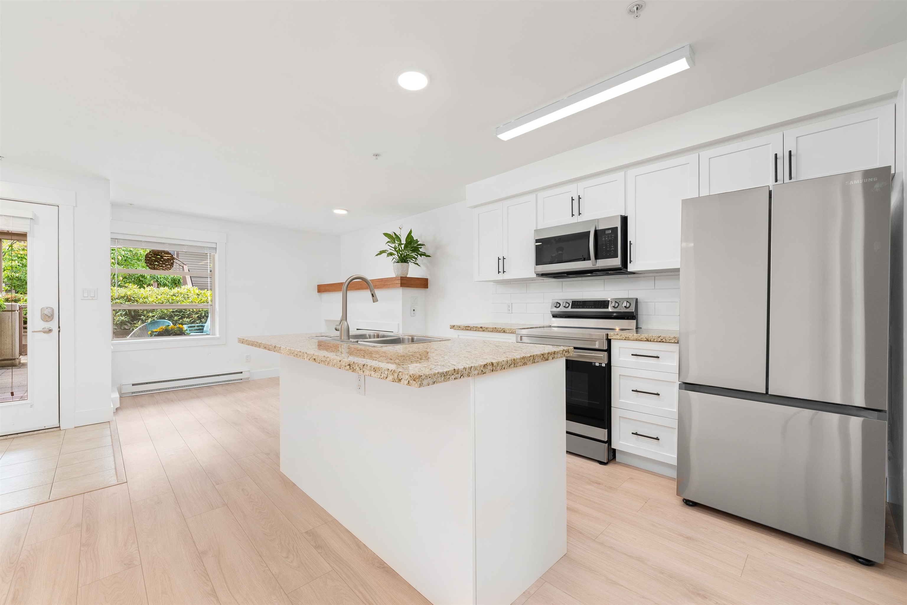 For Sale 679,900 102 1174 WINGTIP PLACE, Squamish, BC