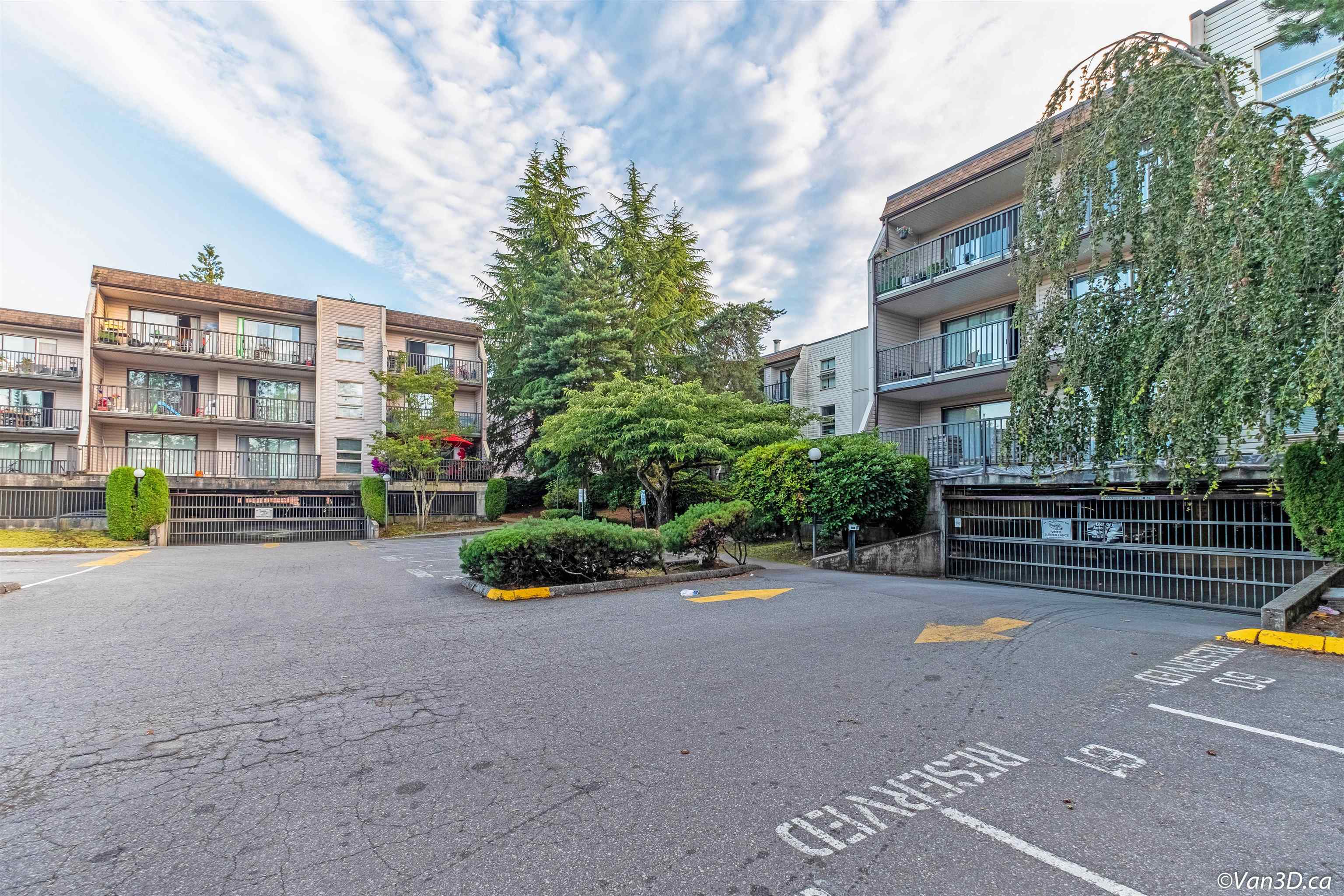 15238 100, Surrey, British Columbia V3R 7T9, 2 Bedrooms Bedrooms, ,1 BathroomBathrooms,Residential Attached,For Sale,100,R2710048