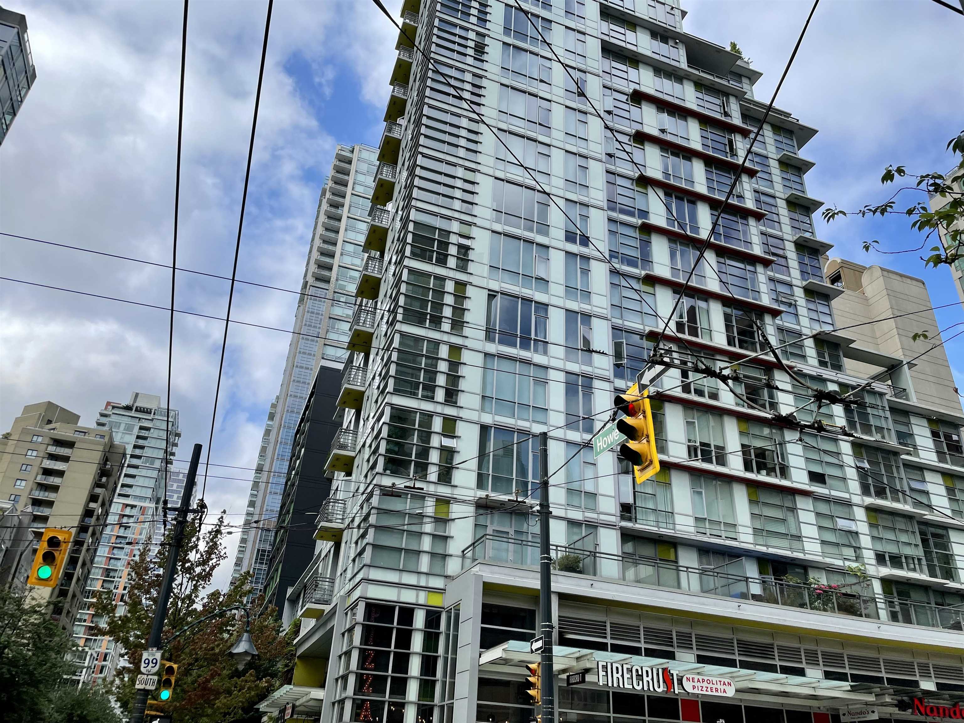 1205 HOWE, Vancouver, British Columbia V6Z 0B2, 1 Bedroom Bedrooms, ,1 BathroomBathrooms,Residential Attached,For Sale,HOWE,R2712196