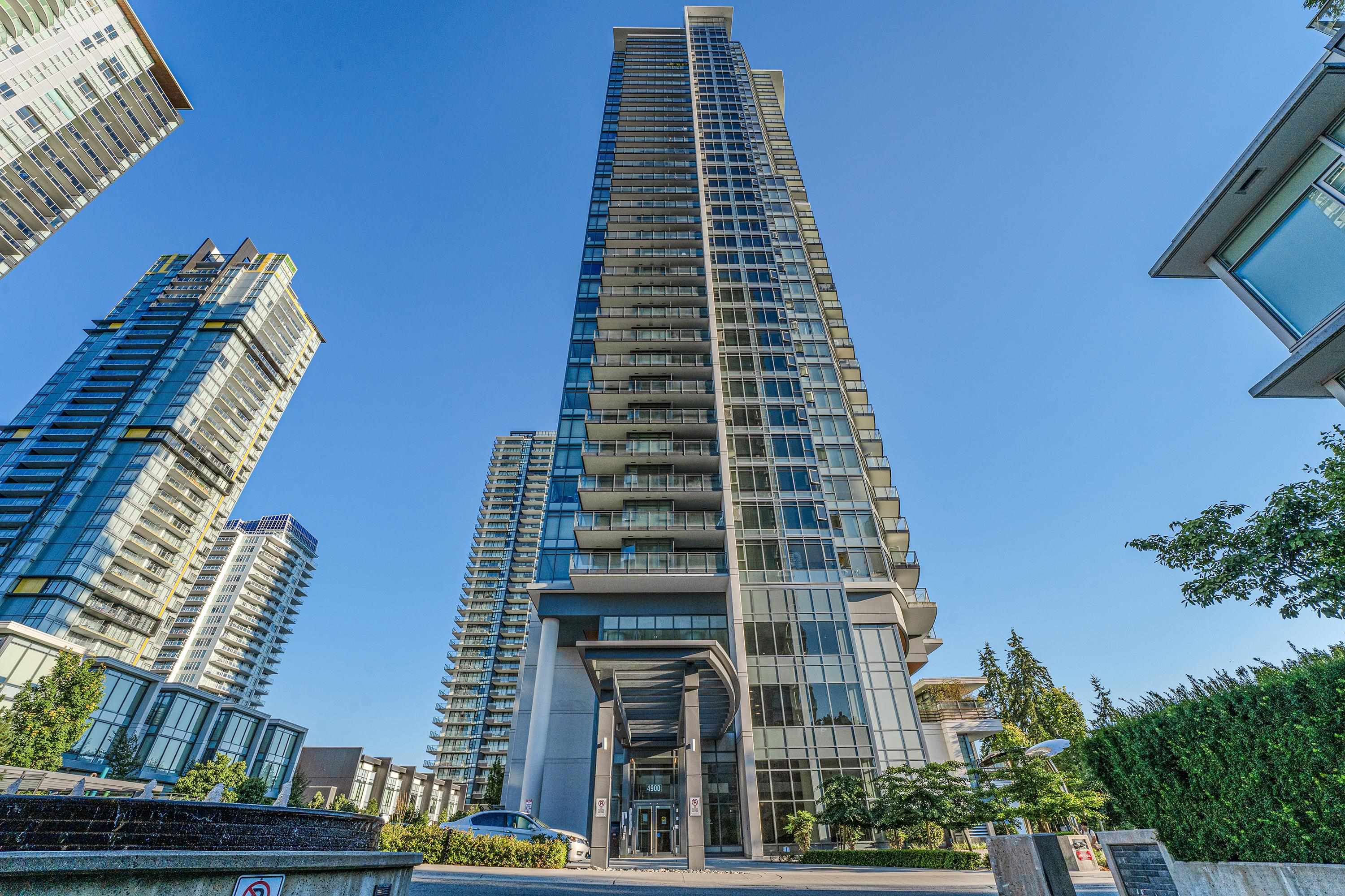4900 LENNOX, Burnaby, British Columbia V5H 0G9, 2 Bedrooms Bedrooms, ,2 BathroomsBathrooms,Residential Attached,For Sale,LENNOX,R2713651
