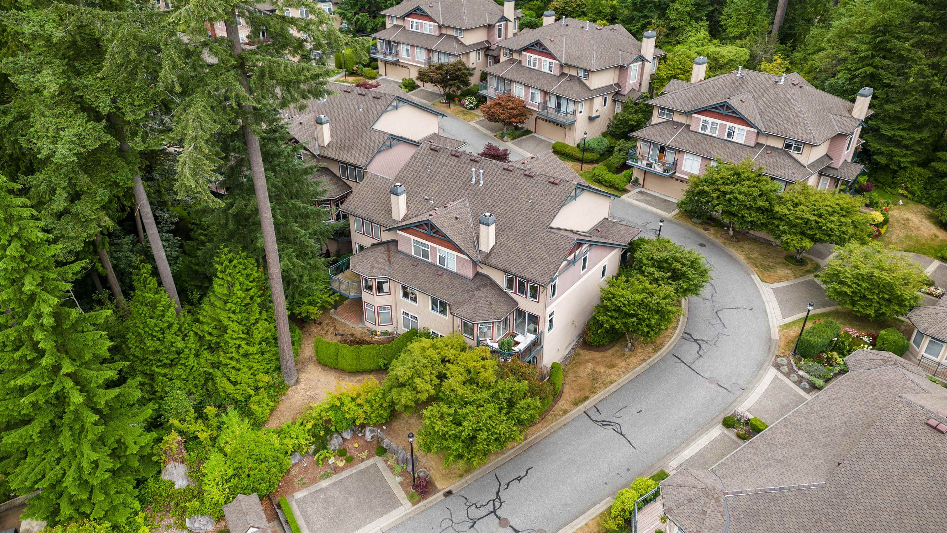 Listing image of 1120 STRATHAVEN DRIVE