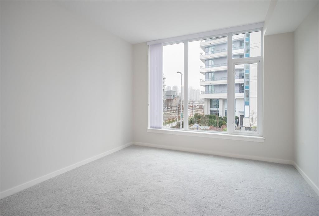 28 1ST, Vancouver, British Columbia V5T 0J7, 3 Bedrooms Bedrooms, ,2 BathroomsBathrooms,Residential Attached,For Sale,1ST,R2714759