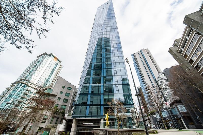 1499 PENDER, Vancouver, British Columbia V6G 0A7, 2 Bedrooms Bedrooms, ,2 BathroomsBathrooms,Residential Attached,For Sale,PENDER,R2715296