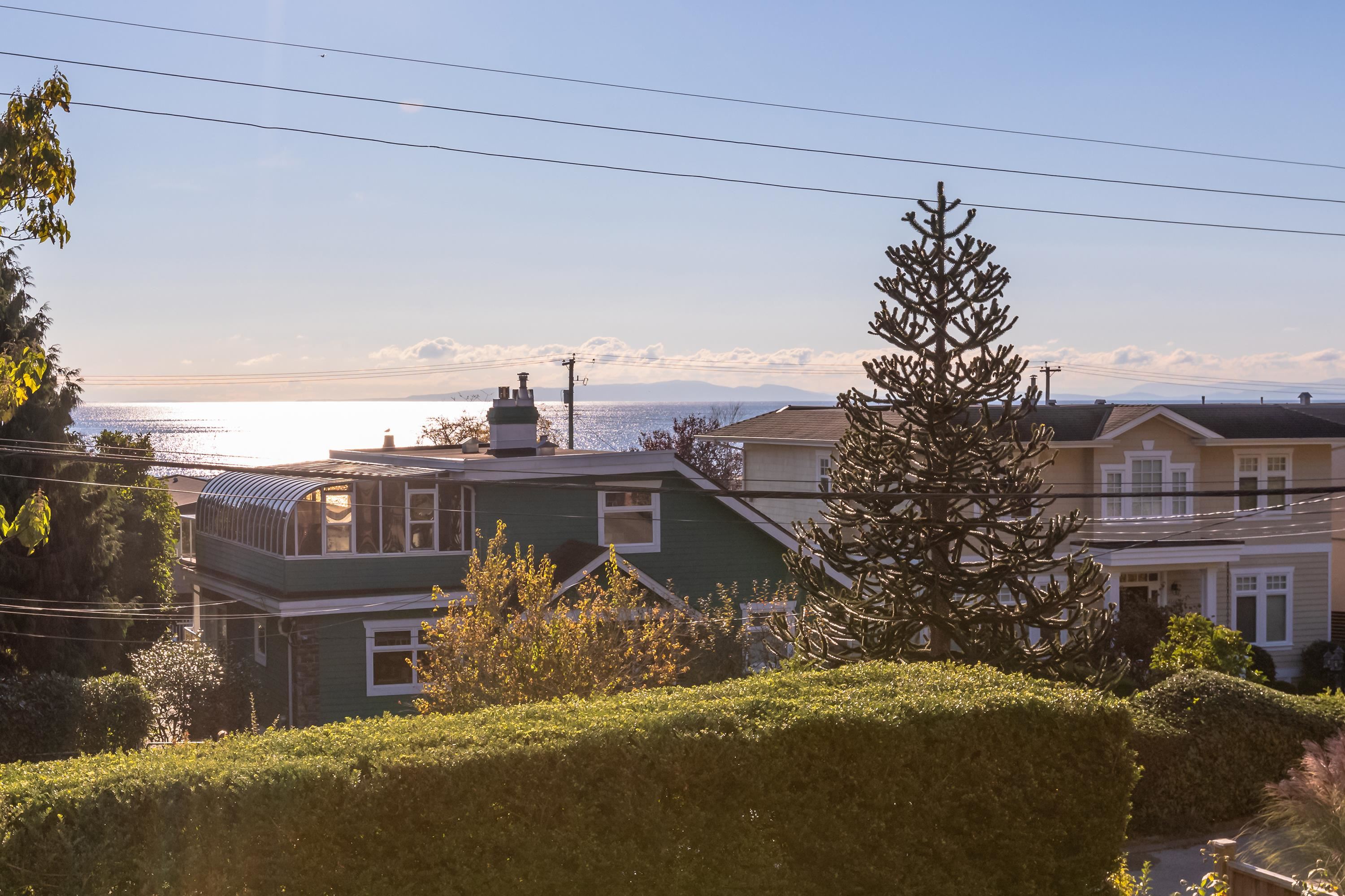 Beebe Cline, PREC*, White Rock real estate Condo, Townhouse, House