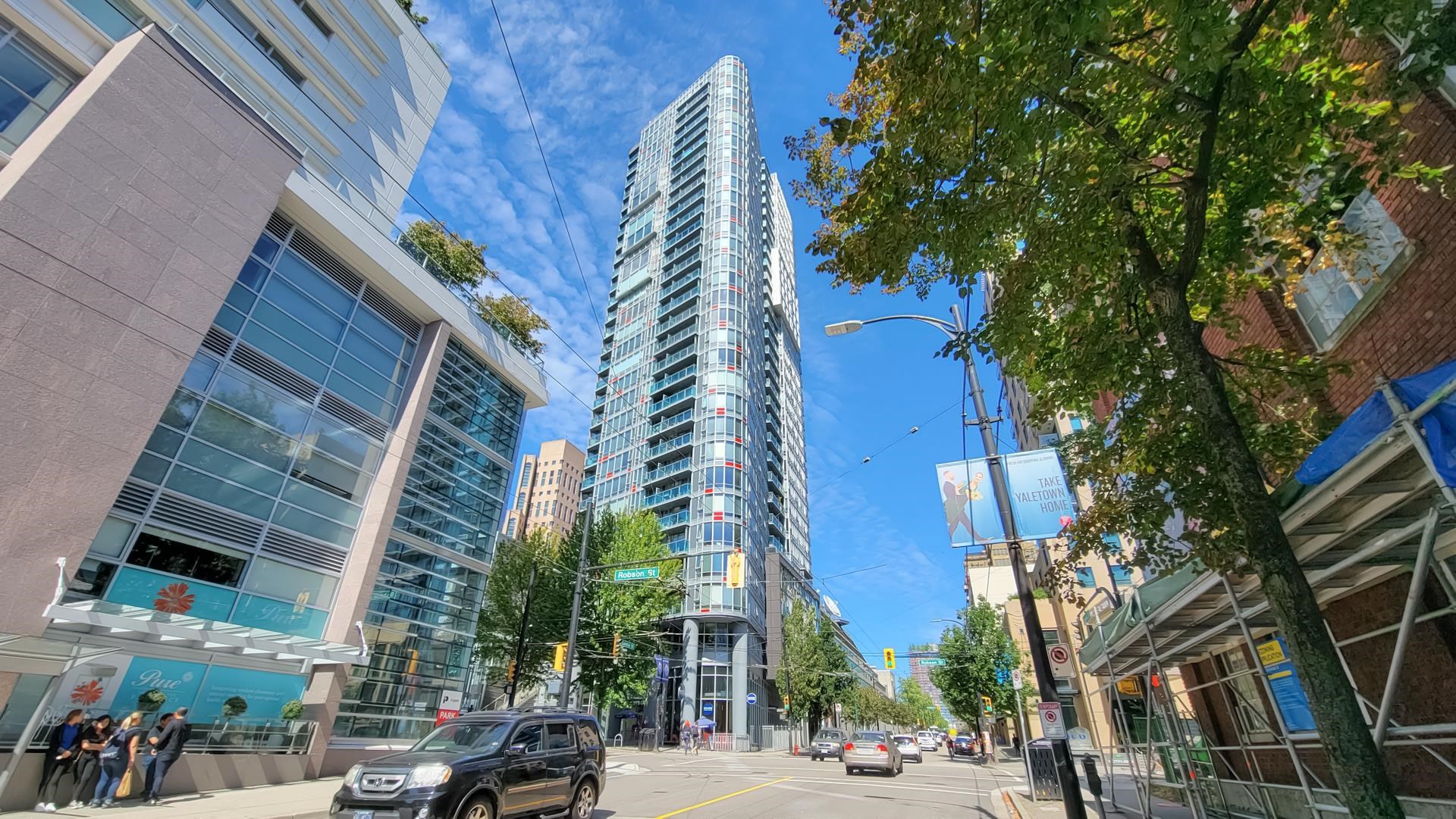 233 ROBSON, Vancouver, British Columbia V6B 0E8, 2 Bedrooms Bedrooms, ,2 BathroomsBathrooms,Residential Attached,For Sale,ROBSON,R2718269