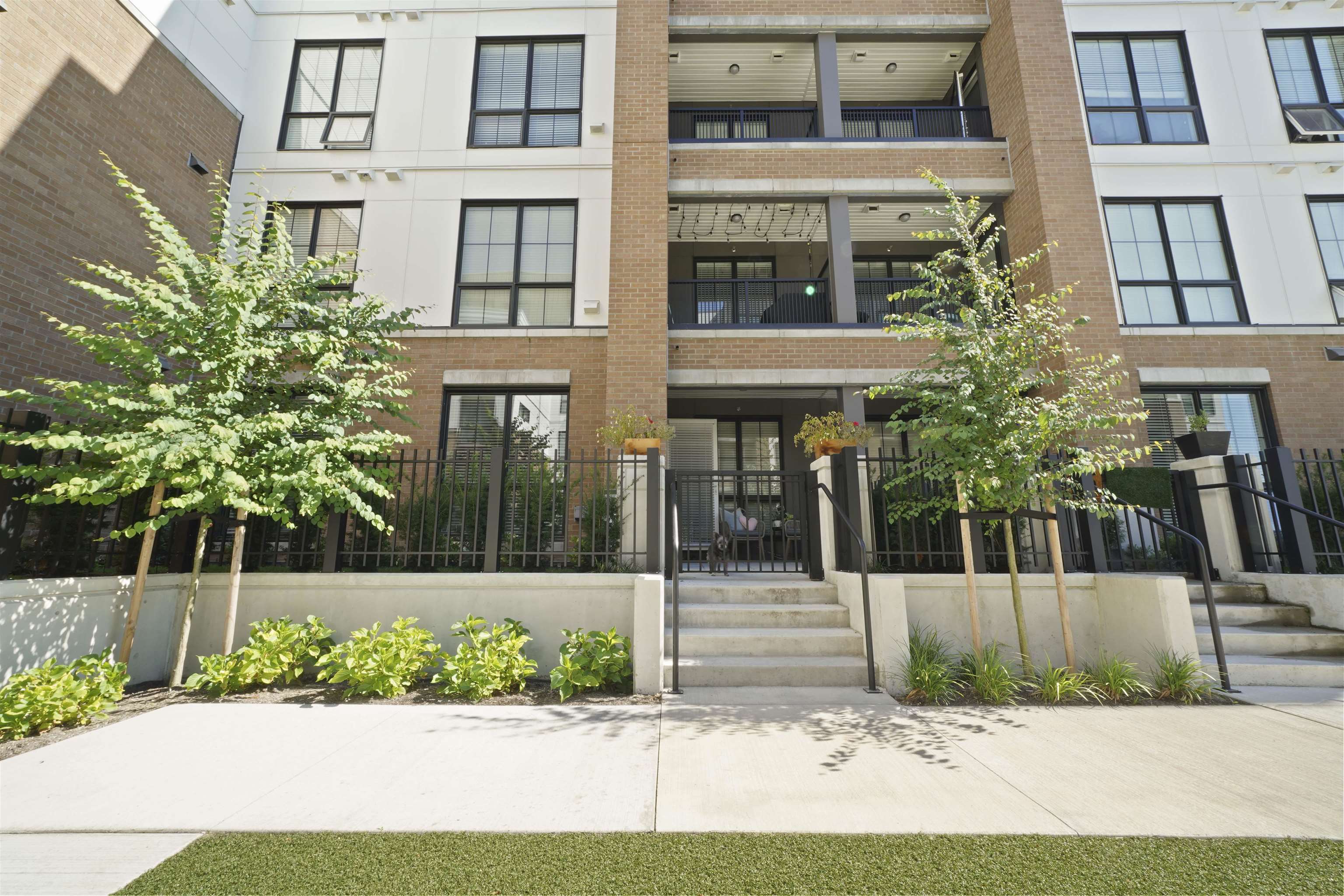 Willoughby Heights Apartment/Condo for sale:  2 bedroom 938 sq.ft. (Listed 2022-11-25)