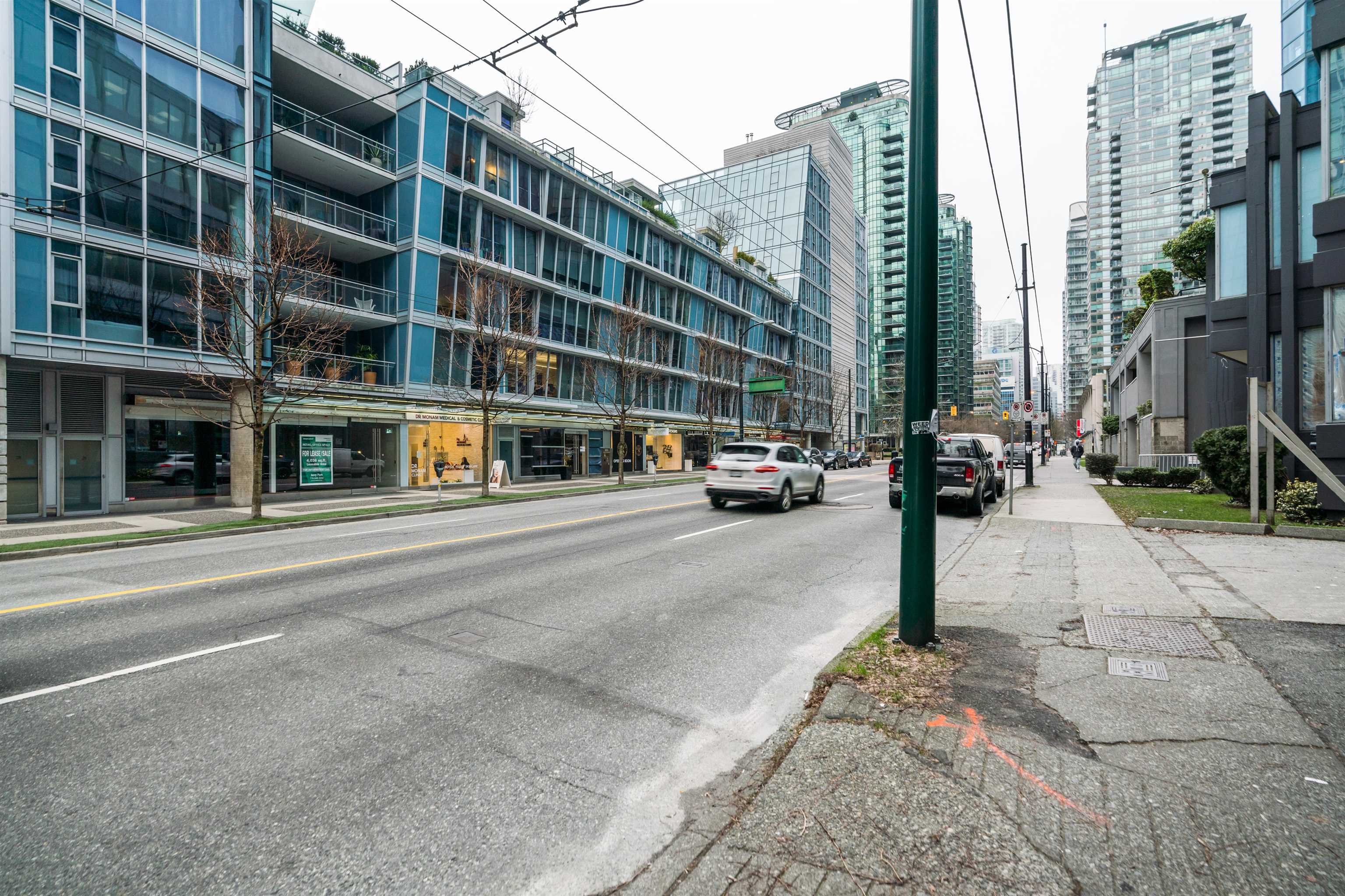 1477 PENDER, Vancouver, British Columbia V6G 2S3, 1 Bedroom Bedrooms, ,1 BathroomBathrooms,Residential Attached,For Sale,PENDER,R2720889