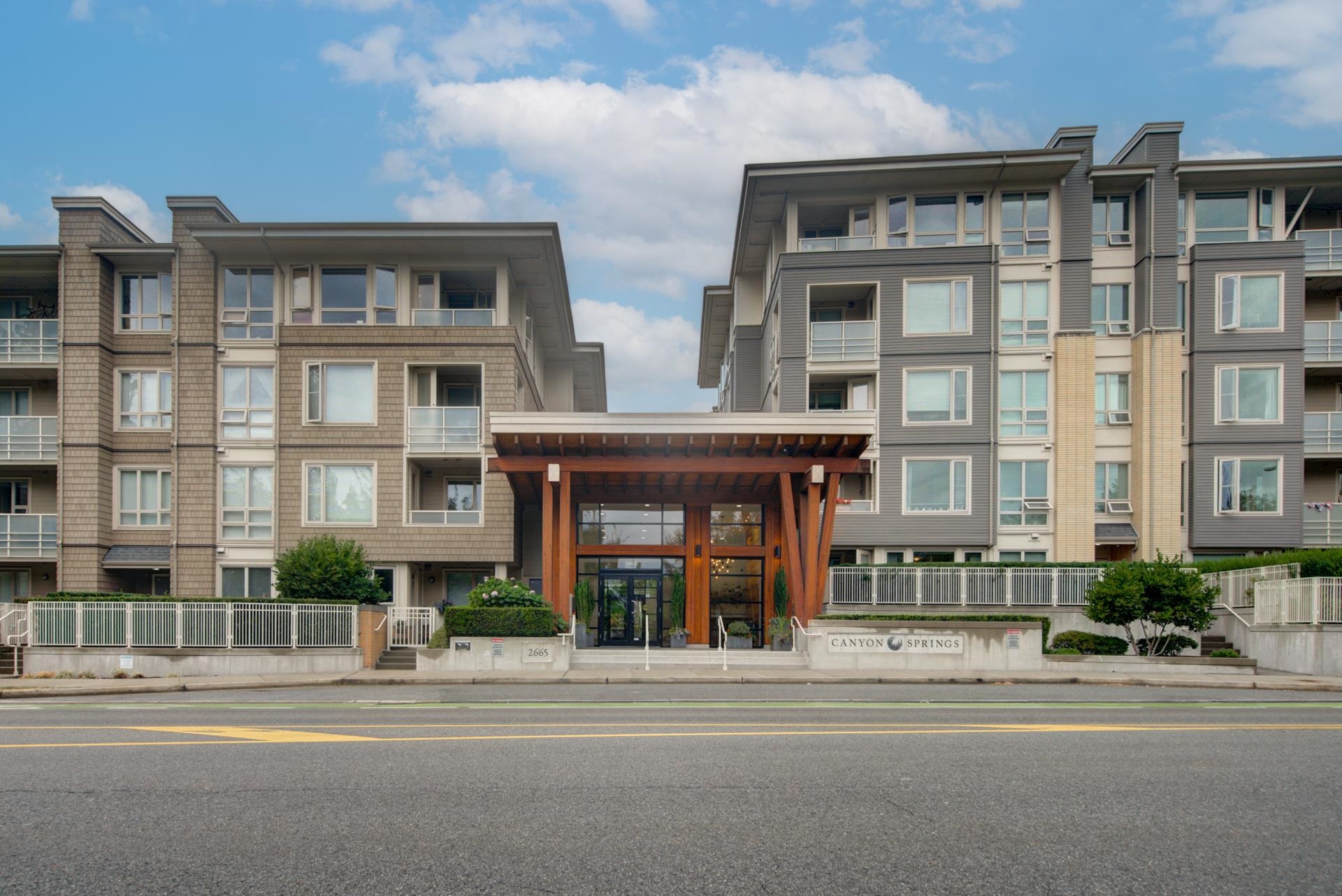 Lynn Valley Apartment/Condo for sale:  2 bedroom 852 sq.ft. (Listed 2022-10-15)