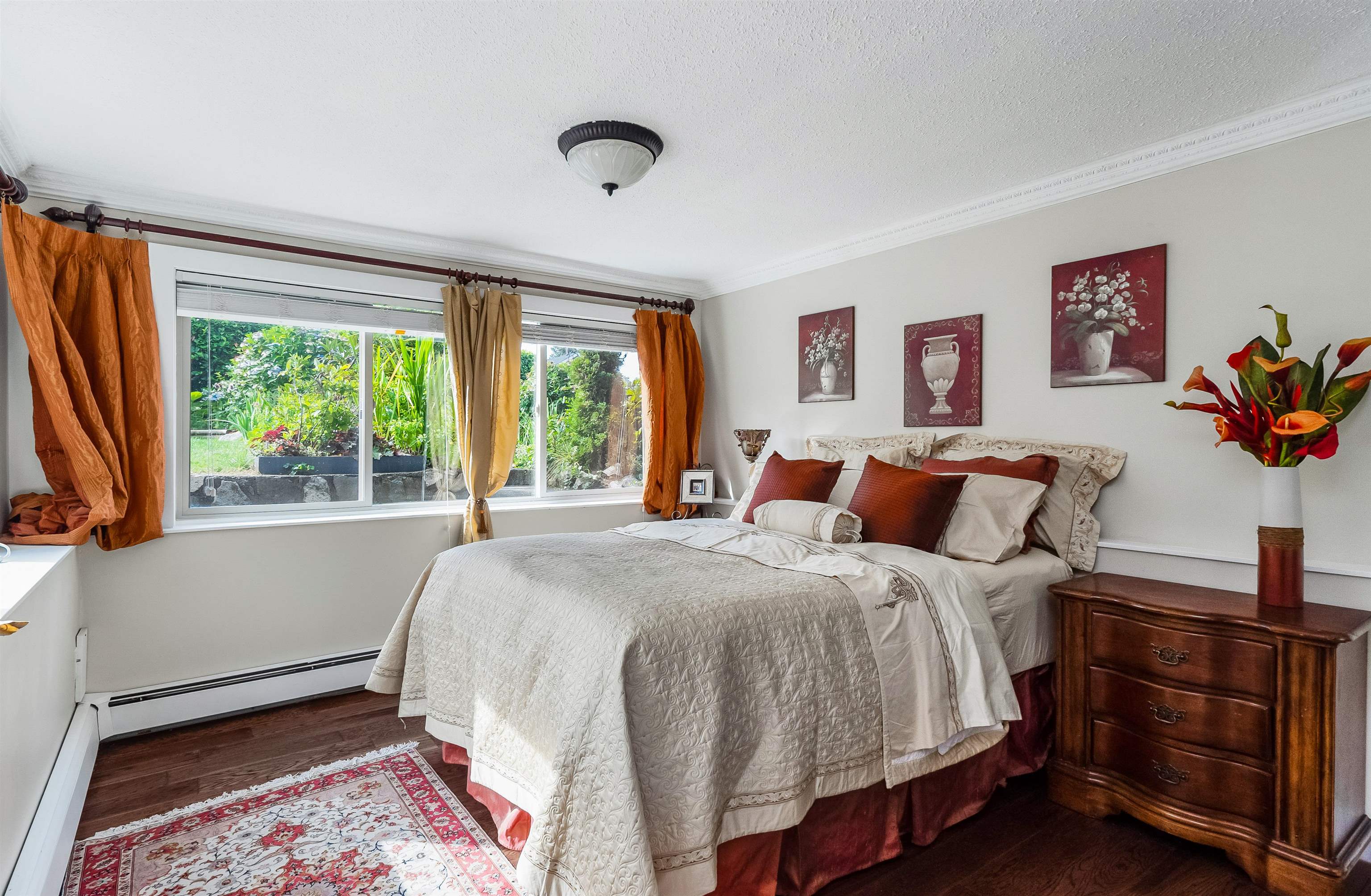 For Sale 2,995,000 981 KINGS AVENUE, West Vancouver, BC