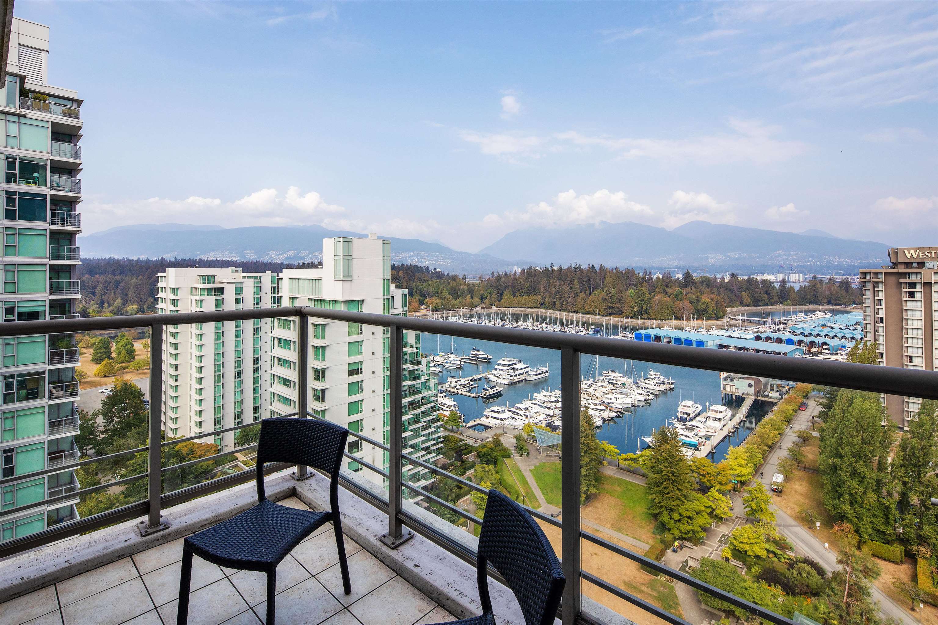 1680 BAYSHORE, Vancouver, British Columbia V6G 3H6, 2 Bedrooms Bedrooms, ,2 BathroomsBathrooms,Residential Attached,For Sale,BAYSHORE,R2723754