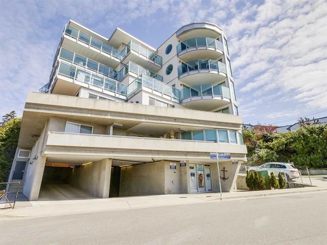 14955 VICTORIA, White Rock, British Columbia V4B 1G2, 1 Bedroom Bedrooms, ,1 BathroomBathrooms,Residential Attached,For Sale,VICTORIA,R2726062