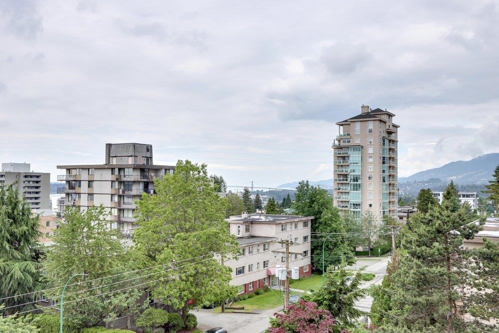 123 KEITH, North Vancouver, British Columbia V7L 1V1, 2 Bedrooms Bedrooms, ,2 BathroomsBathrooms,Residential Attached,For Sale,KEITH,R2727914