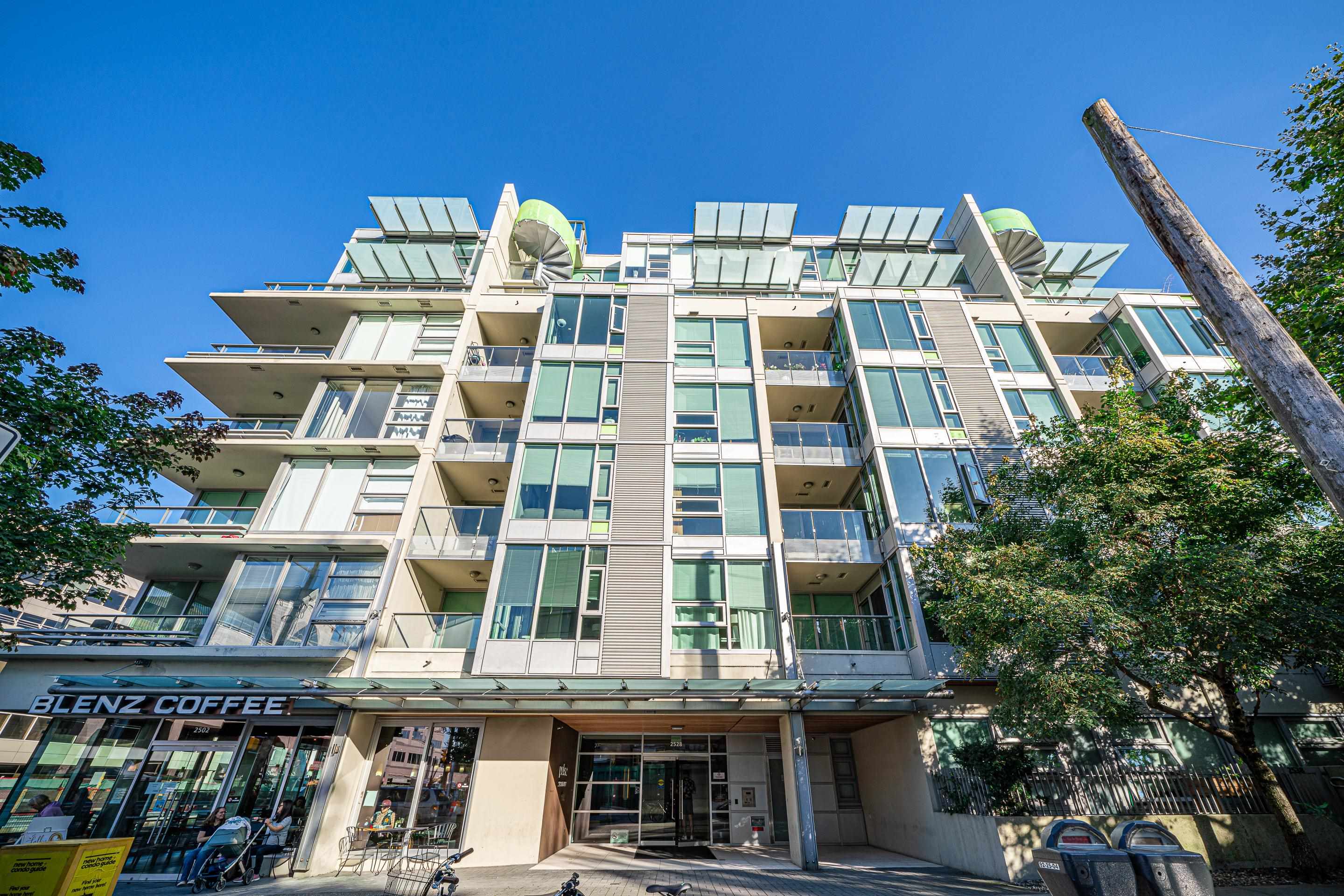 2528 MAPLE, Vancouver, British Columbia V6J 0B5, 1 Bedroom Bedrooms, ,1 BathroomBathrooms,Residential Attached,For Sale,MAPLE,R2728491