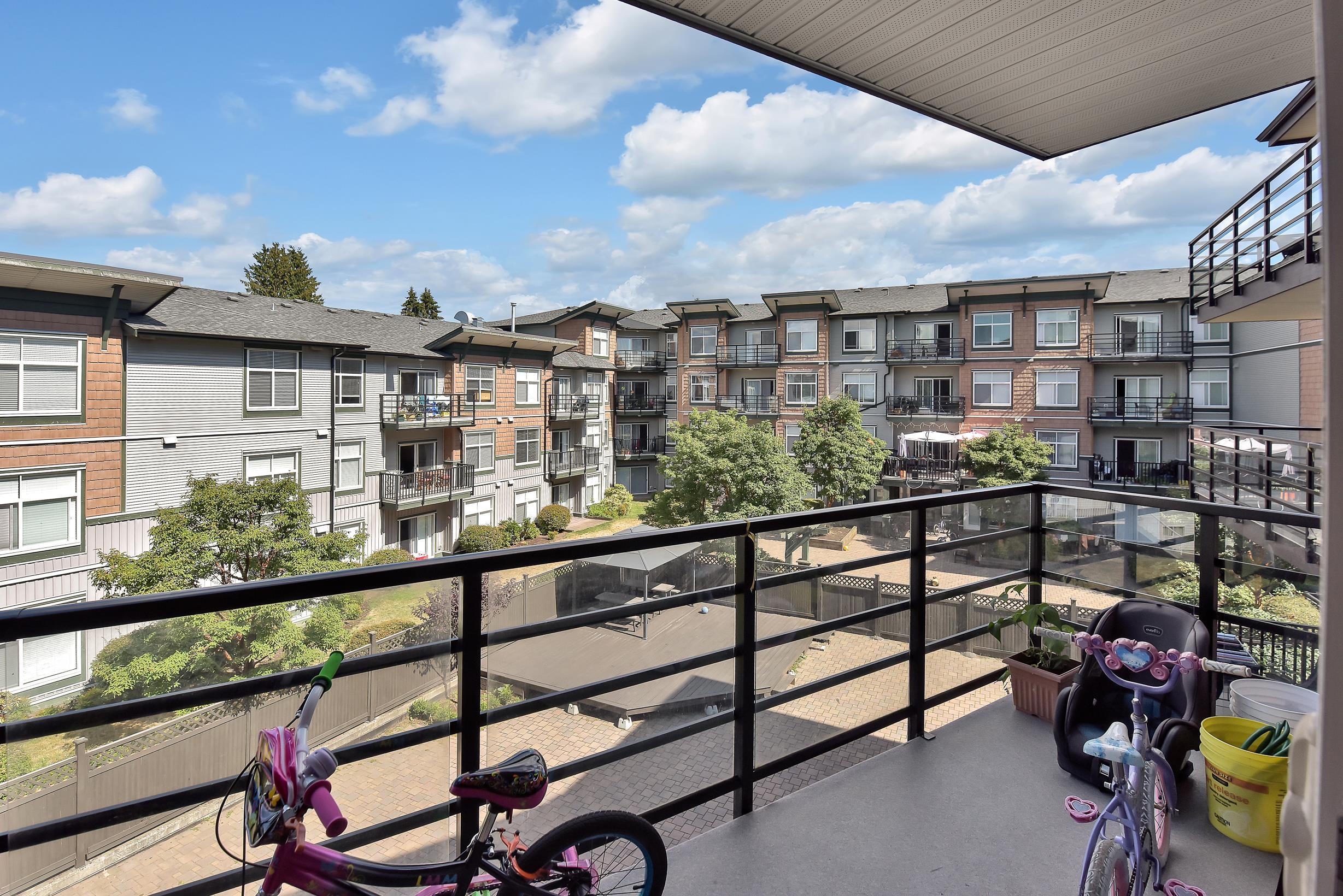 308-8168 120A STREET, Surrey, British Columbia V3W 3P3, 2 Bedrooms Bedrooms, ,2 BathroomsBathrooms,Residential Attached,For Sale,R2729823