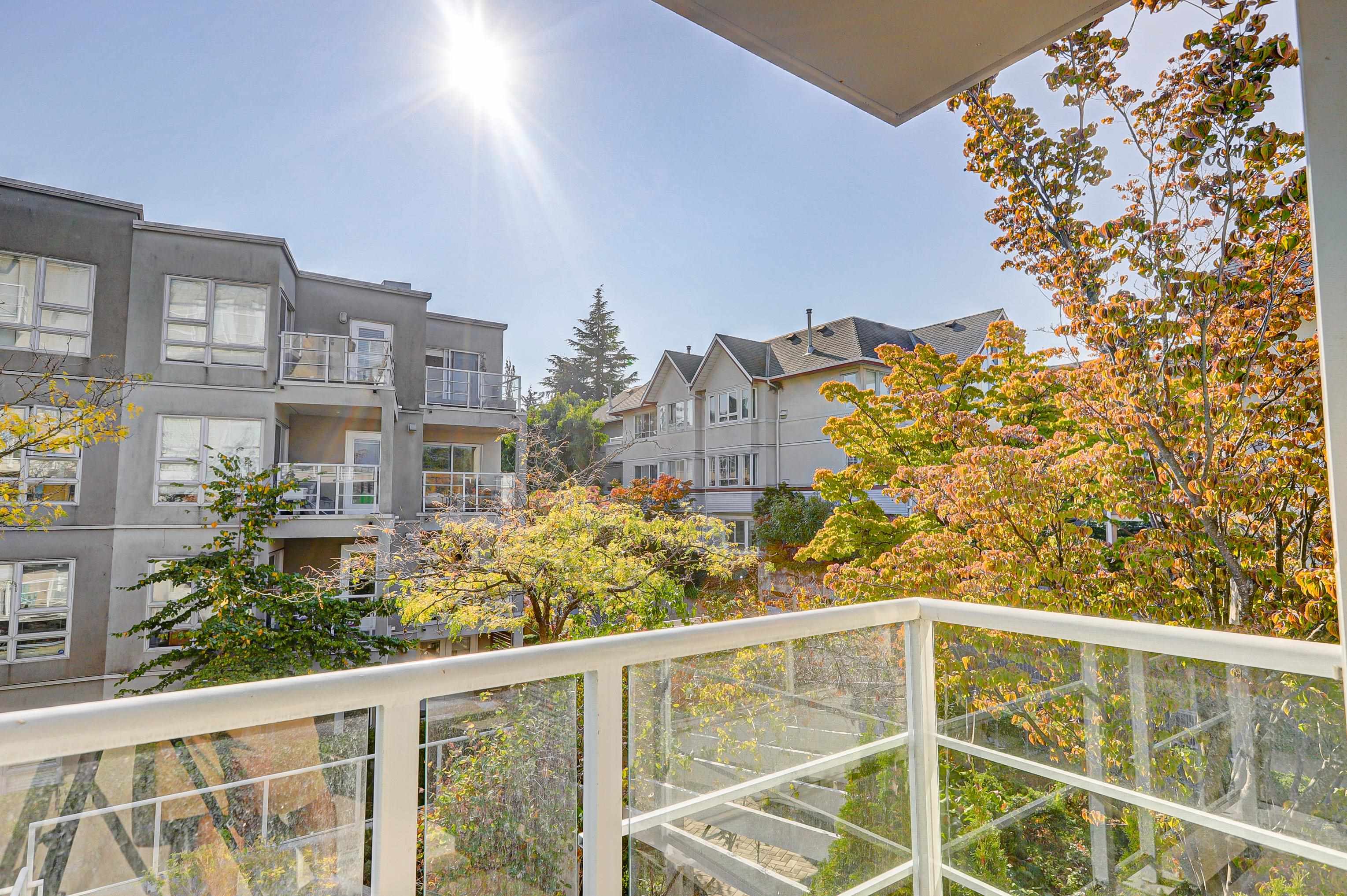 1818 6TH, Vancouver, British Columbia V6J 1R6, 2 Bedrooms Bedrooms, ,2 BathroomsBathrooms,Residential Attached,For Sale,6TH,R2730038
