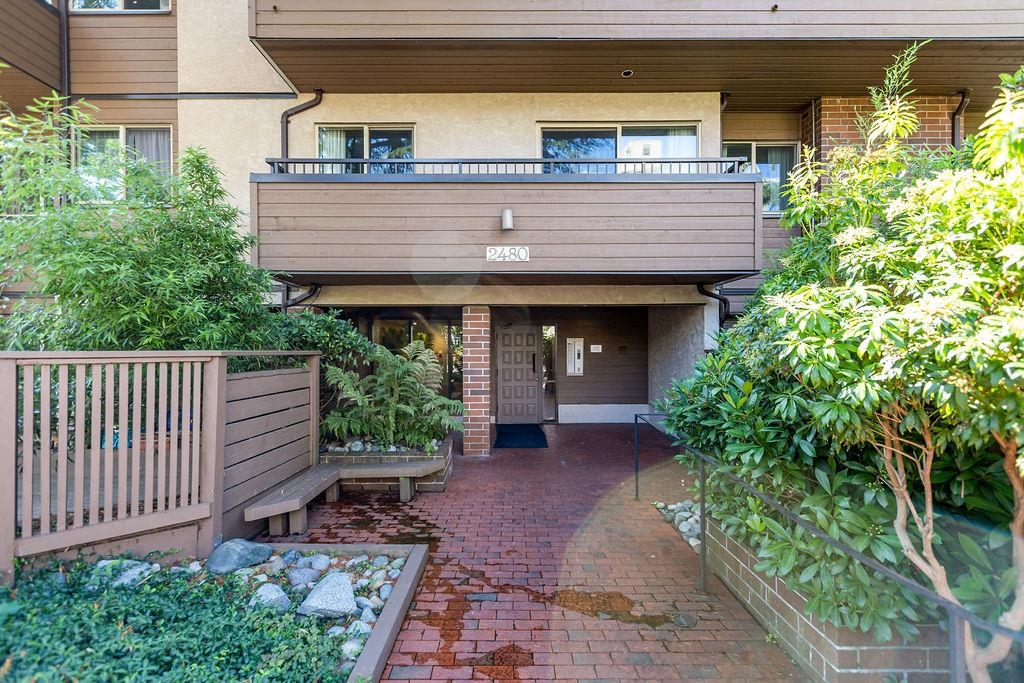2480 3RD, Vancouver, British Columbia V6K 1L8, 1 Bedroom Bedrooms, ,1 BathroomBathrooms,Residential Attached,For Sale,3RD,R2730161