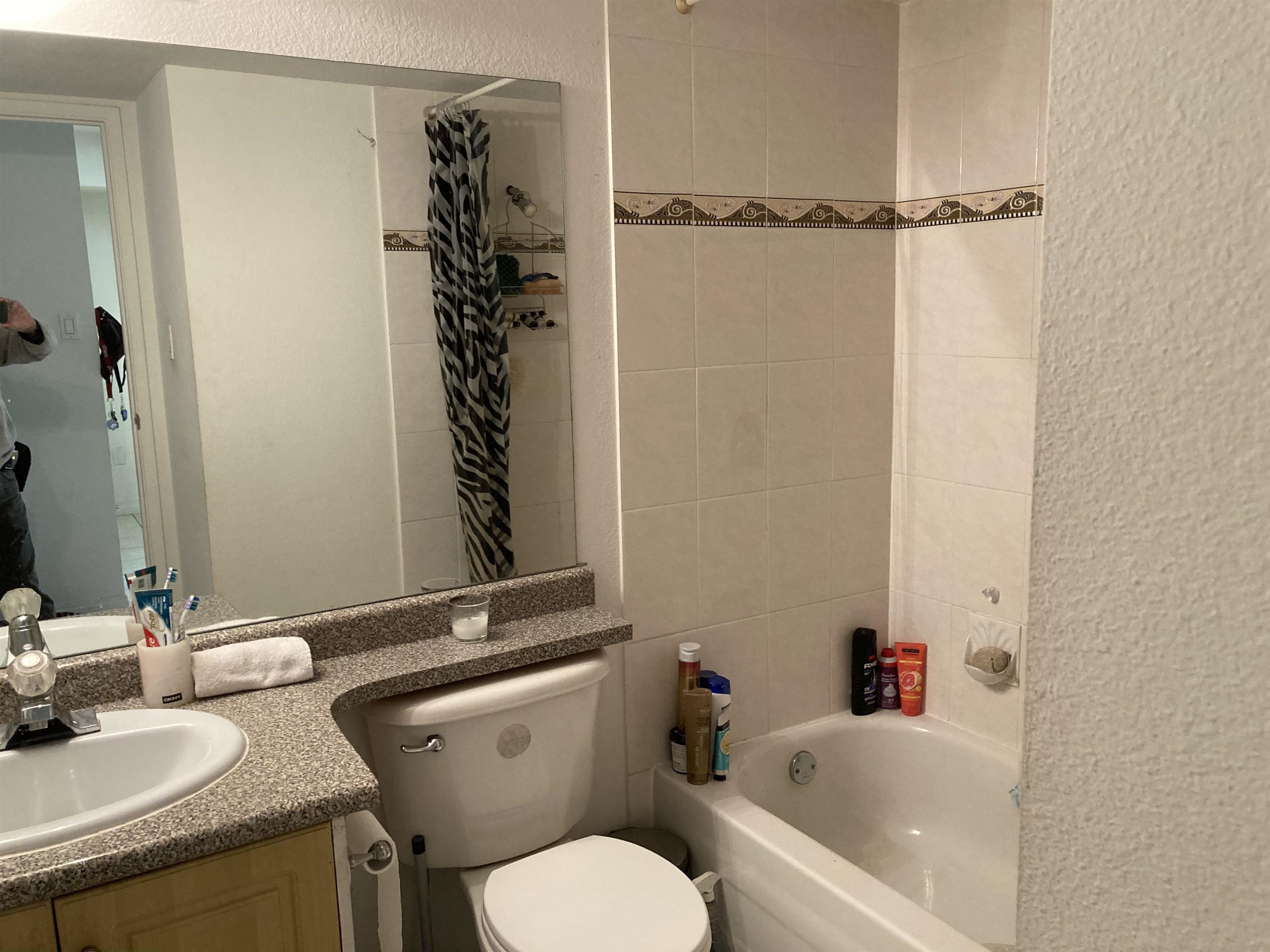 1330 BURRARD, Vancouver, British Columbia V6Z 2B8, ,1 BathroomBathrooms,Residential Attached,For Sale,BURRARD,R2730312