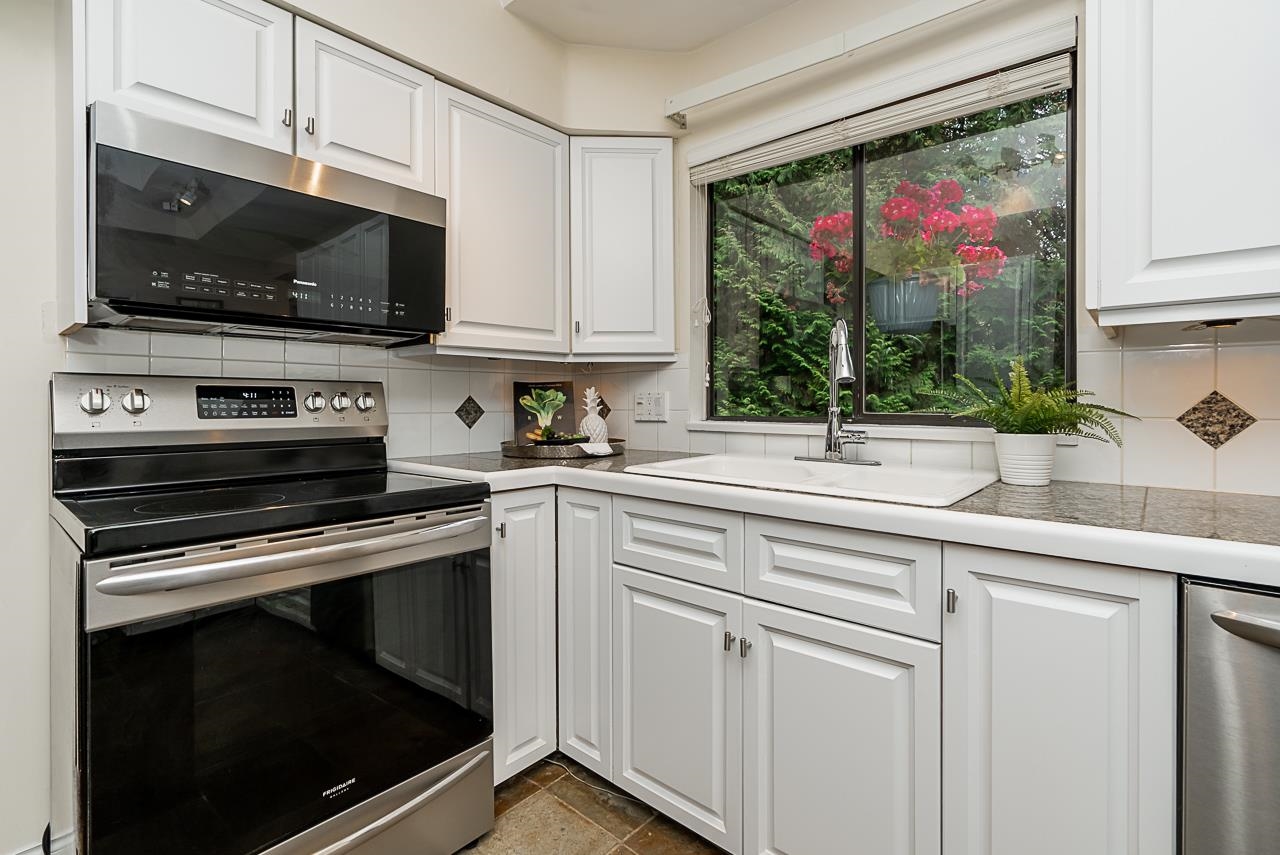 Listing image of 4639 WOODBURN ROAD