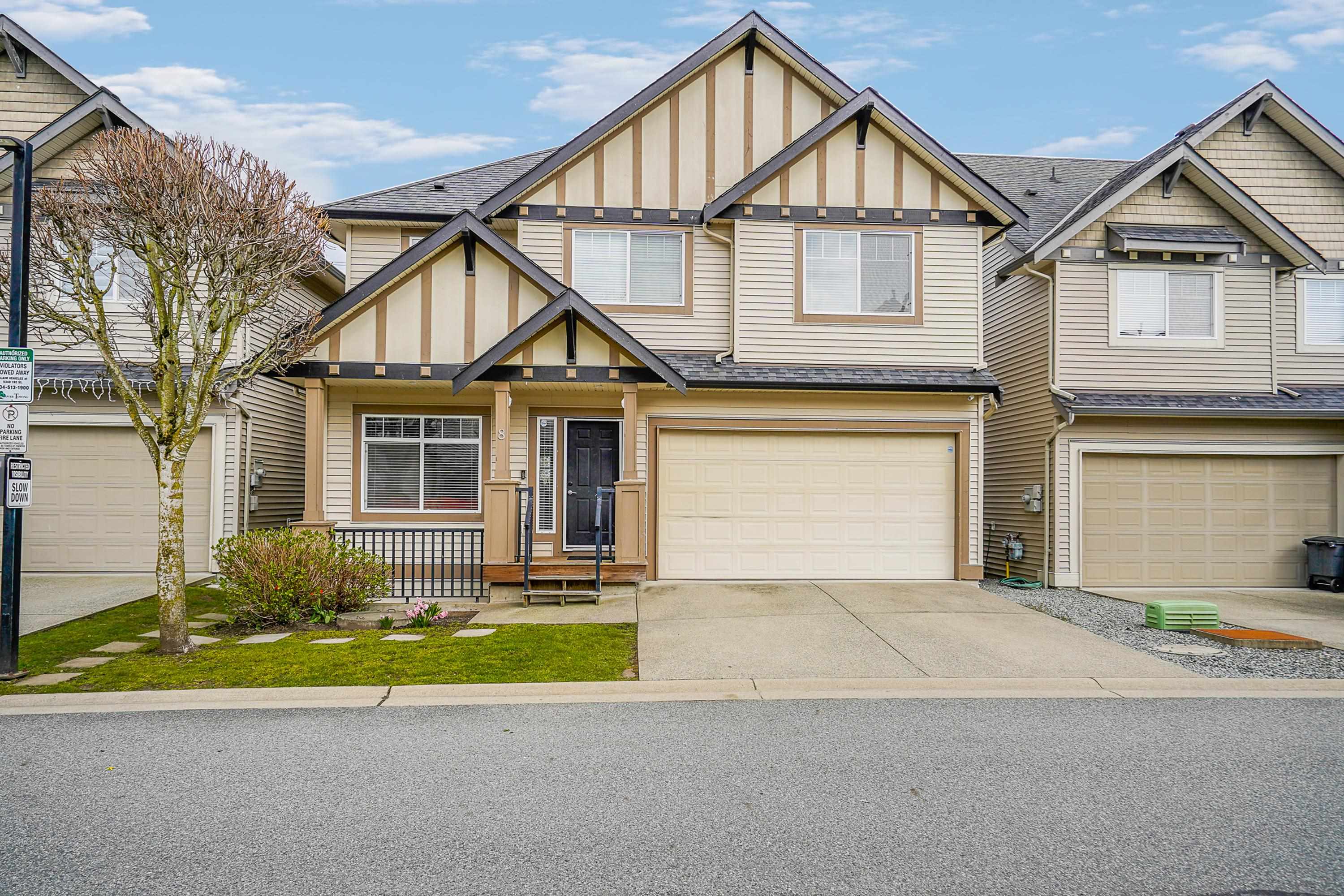 Cloverdale BC House/Single Family for sale:  6 bedroom 3,351 sq.ft. (Listed 2022-10-24)