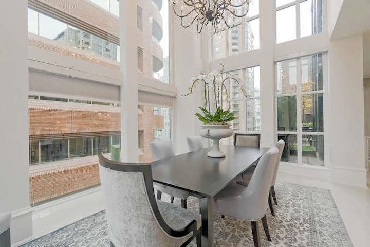 1102 HORNBY, Vancouver, British Columbia V6Z 1V8, 3 Bedrooms Bedrooms, ,2 BathroomsBathrooms,Residential Attached,For Sale,HORNBY,R2735071