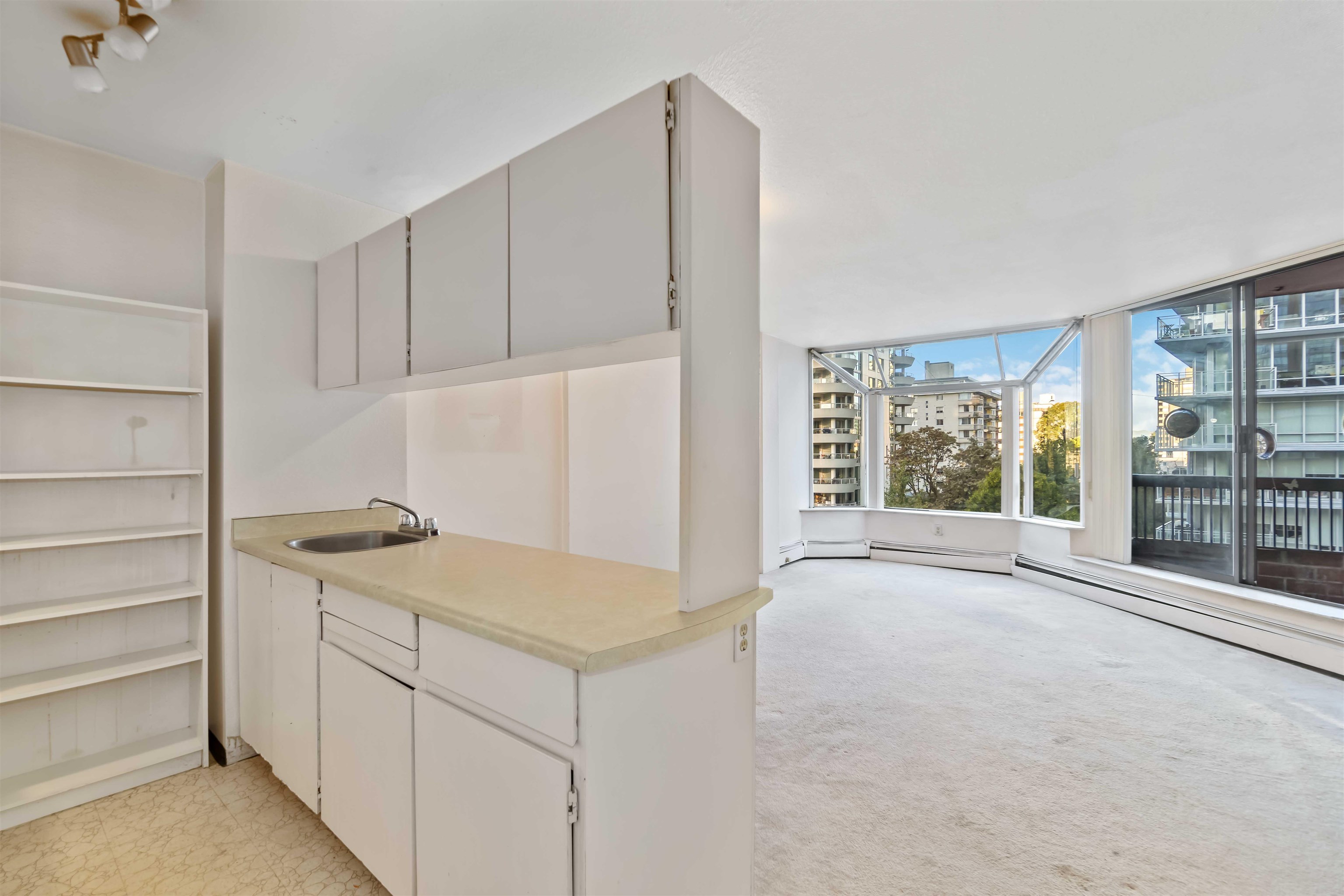 1330 BURRARD, Vancouver, British Columbia V6Z 2B8, ,1 BathroomBathrooms,Residential Attached,For Sale,BURRARD,R2735328