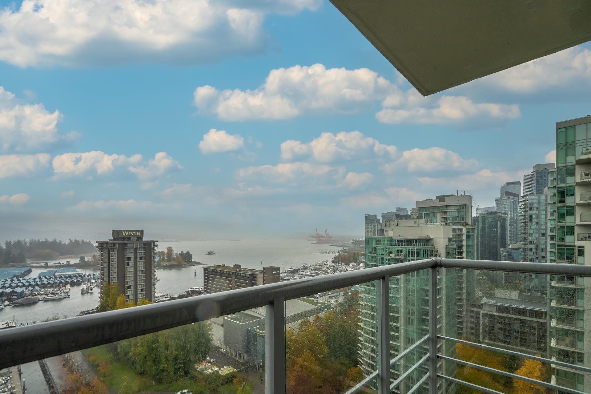 1710 BAYSHORE, Vancouver, British Columbia V6G 3G4, 2 Bedrooms Bedrooms, ,2 BathroomsBathrooms,Residential Attached,For Sale,BAYSHORE,R2737265