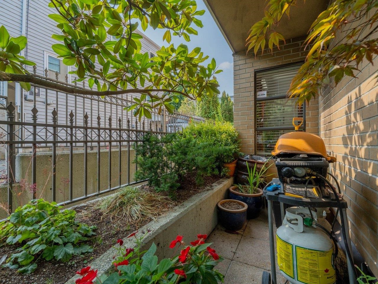 2119 YEW, Vancouver, British Columbia V6K 3G6, 2 Bedrooms Bedrooms, ,1 BathroomBathrooms,Residential Attached,For Sale,YEW,R2737352