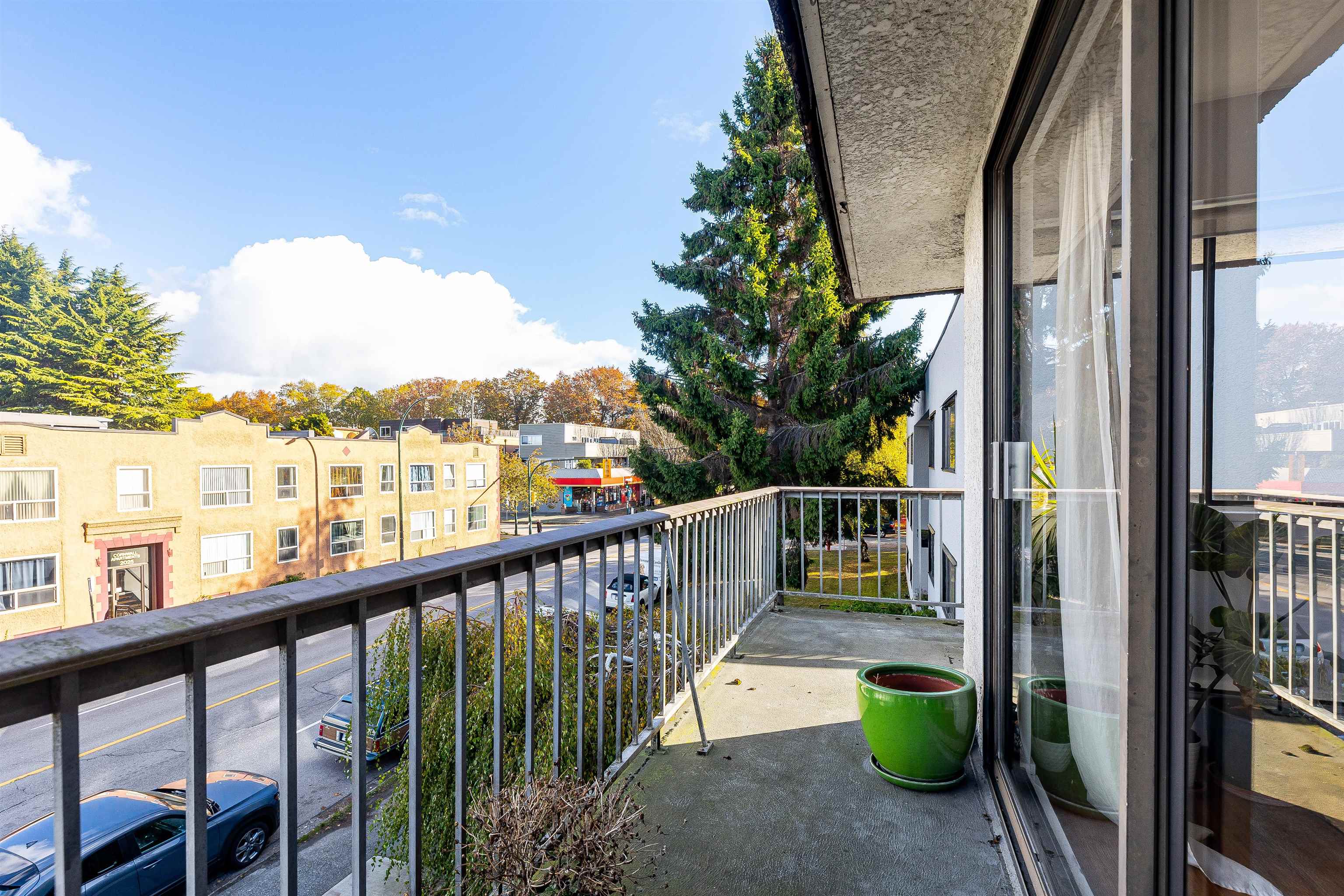2040 CORNWALL, Vancouver, British Columbia V6J 1E1, 1 Bedroom Bedrooms, ,1 BathroomBathrooms,Residential Attached,For Sale,CORNWALL,R2737667