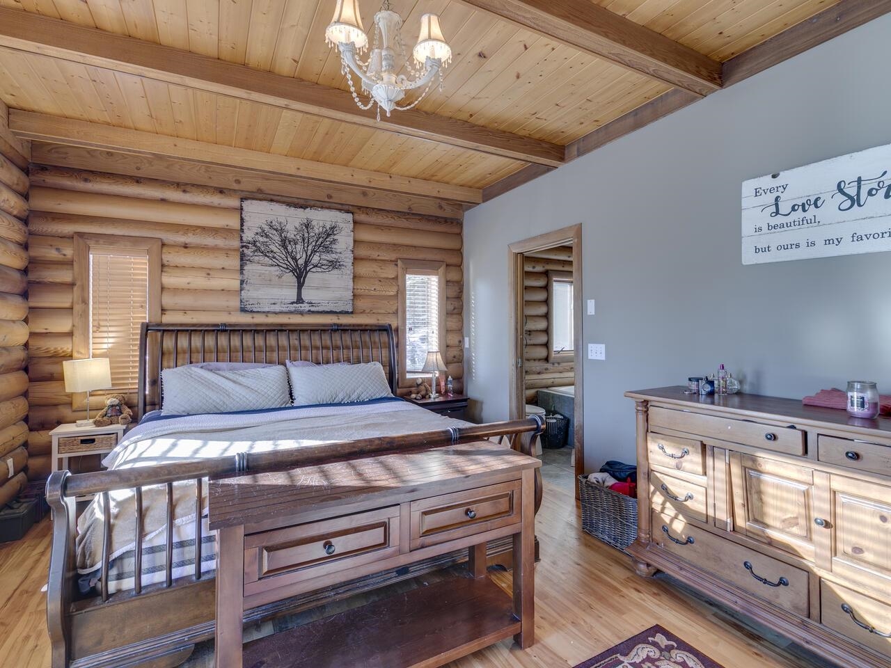 29585 HUDSON AVENUE, Mission, British Columbia House with Acreage, 3 Bedrooms, 3 Bathrooms, Residential Detached,For Sale, MLS-R2739278