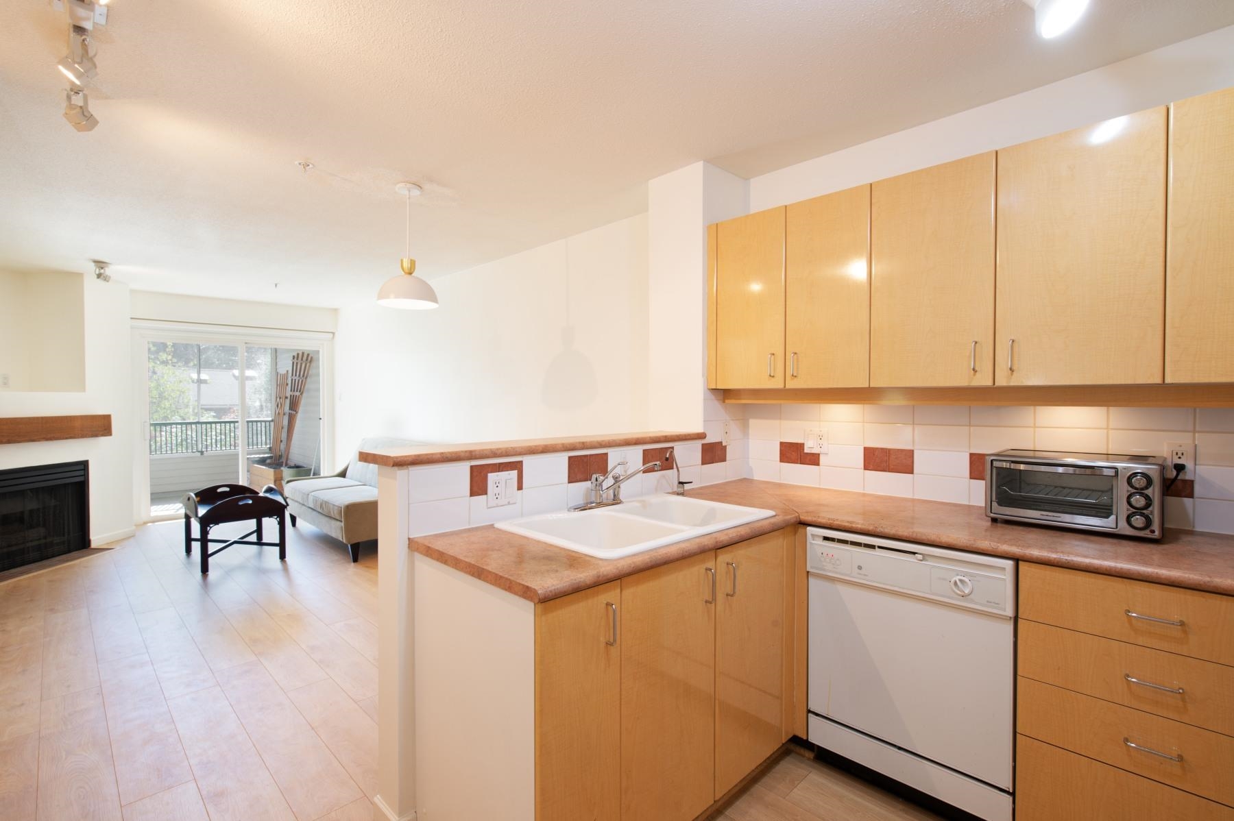 2680 4TH, Vancouver, British Columbia V6K 4S3, 1 Bedroom Bedrooms, ,1 BathroomBathrooms,Residential Attached,For Sale,4TH,R2739472
