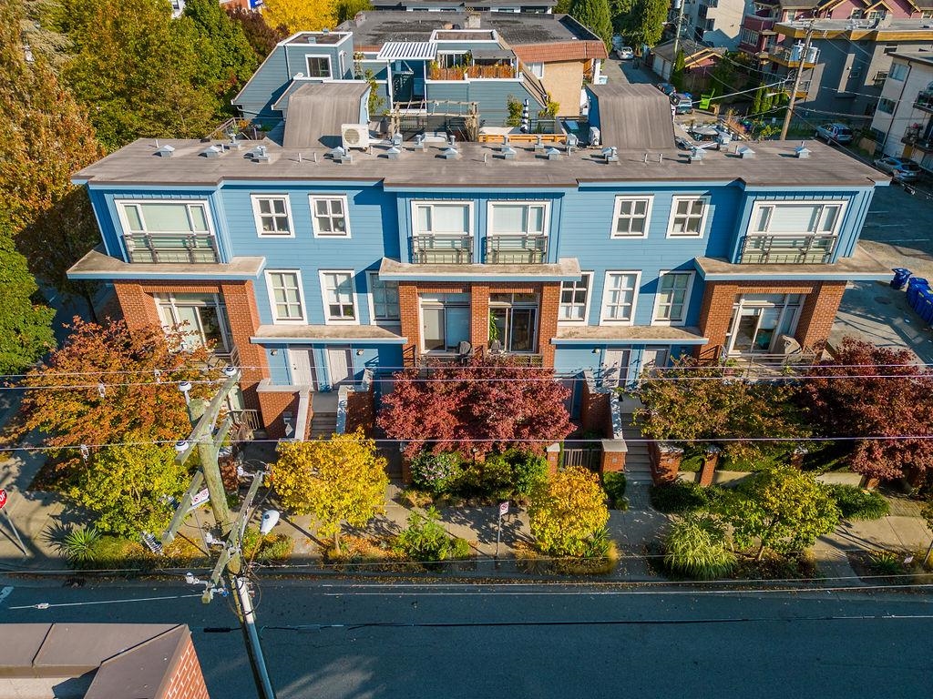 2838 WATSON, Vancouver, British Columbia V5T 3H3, 2 Bedrooms Bedrooms, ,2 BathroomsBathrooms,Residential Attached,For Sale,WATSON,R2740170