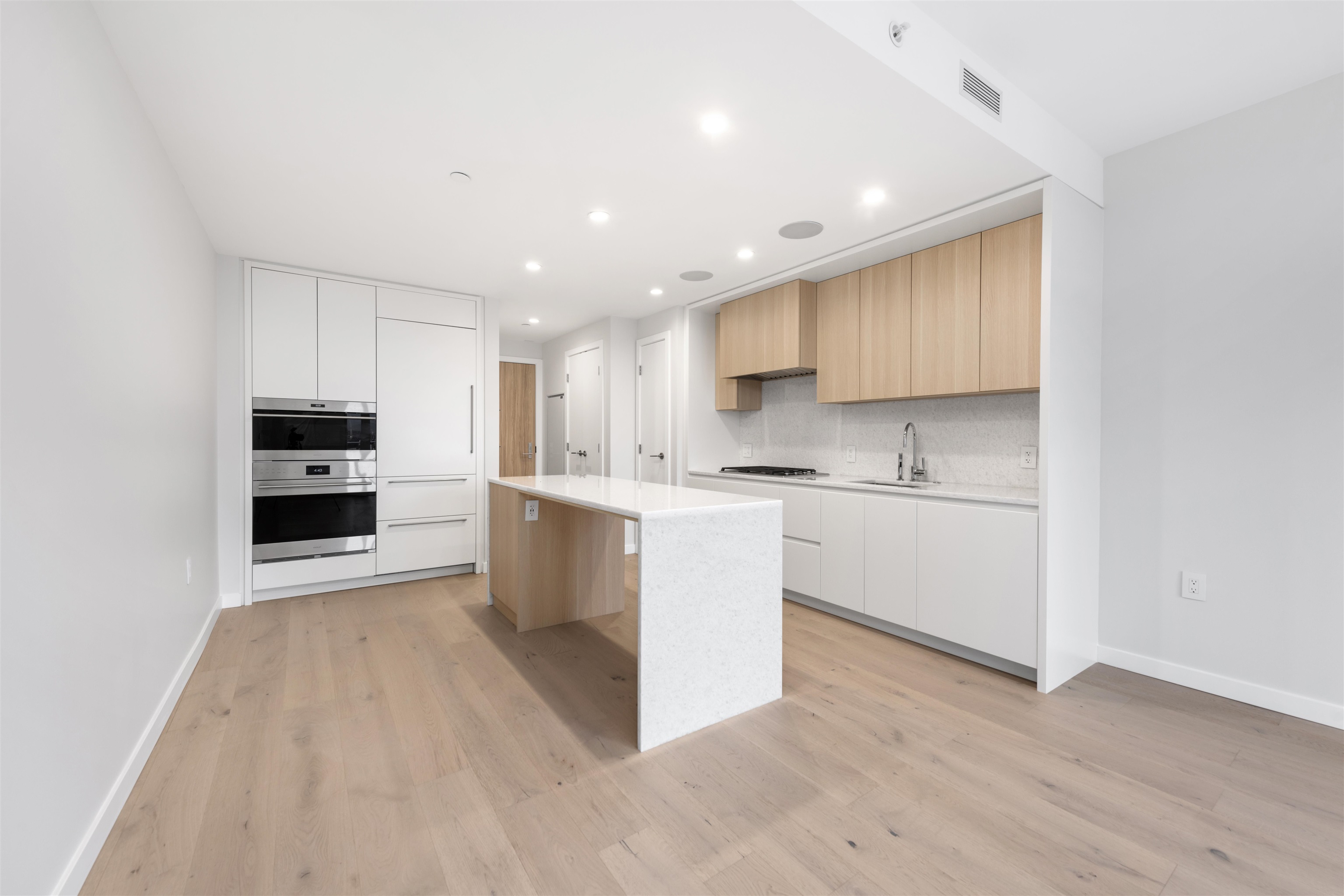 2302-7433 CAMBIE STREET, Vancouver, British Columbia Apartment/Condo, 1 Bedroom, 1 Bathroom, Residential Attached,For Sale, MLS-R2740740, Richmond Condo for Sale