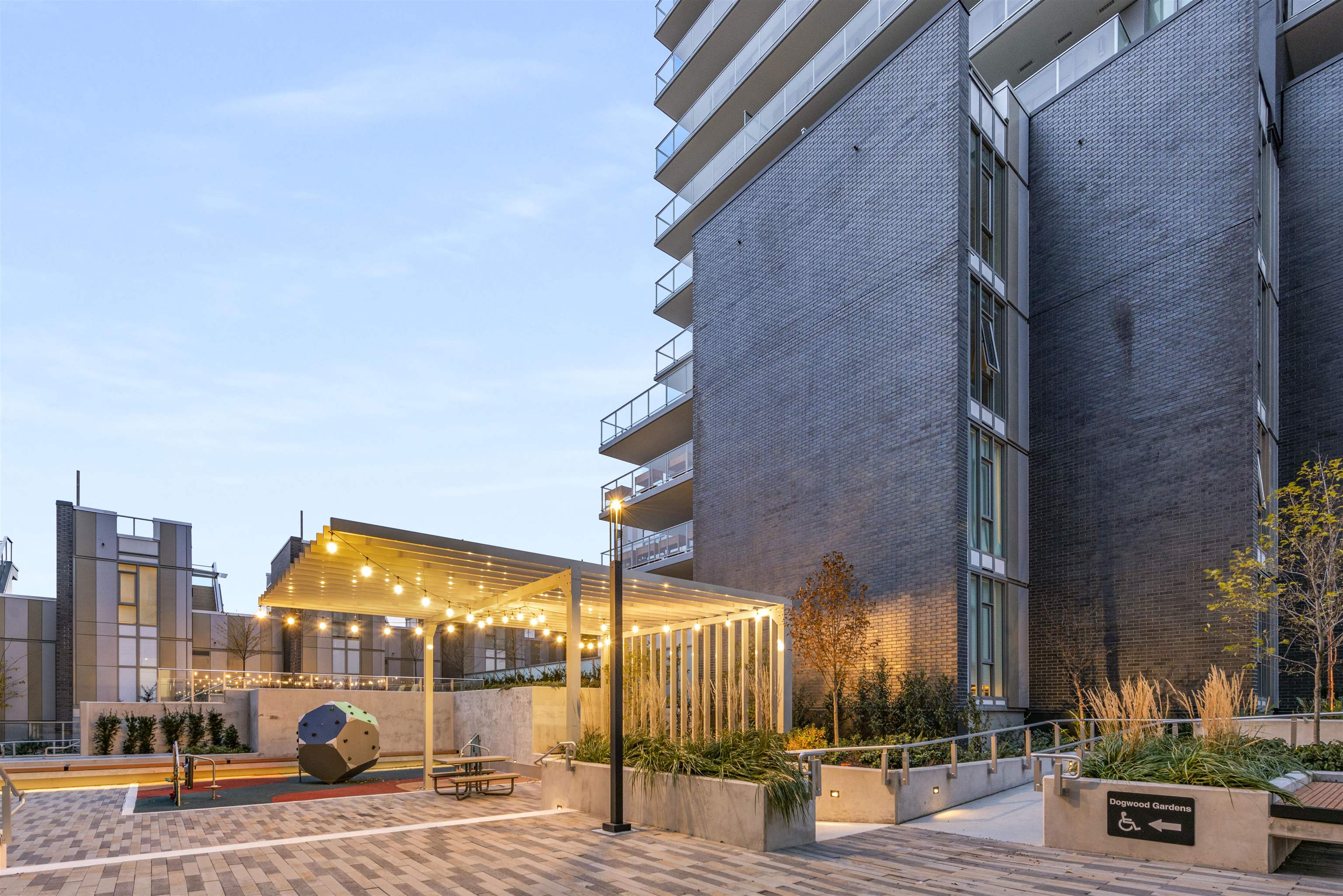 2302-7433 CAMBIE STREET, Vancouver, British Columbia Apartment/Condo, 1 Bedroom, 1 Bathroom, Residential Attached,For Sale, MLS-R2740740, Richmond Condo for Sale