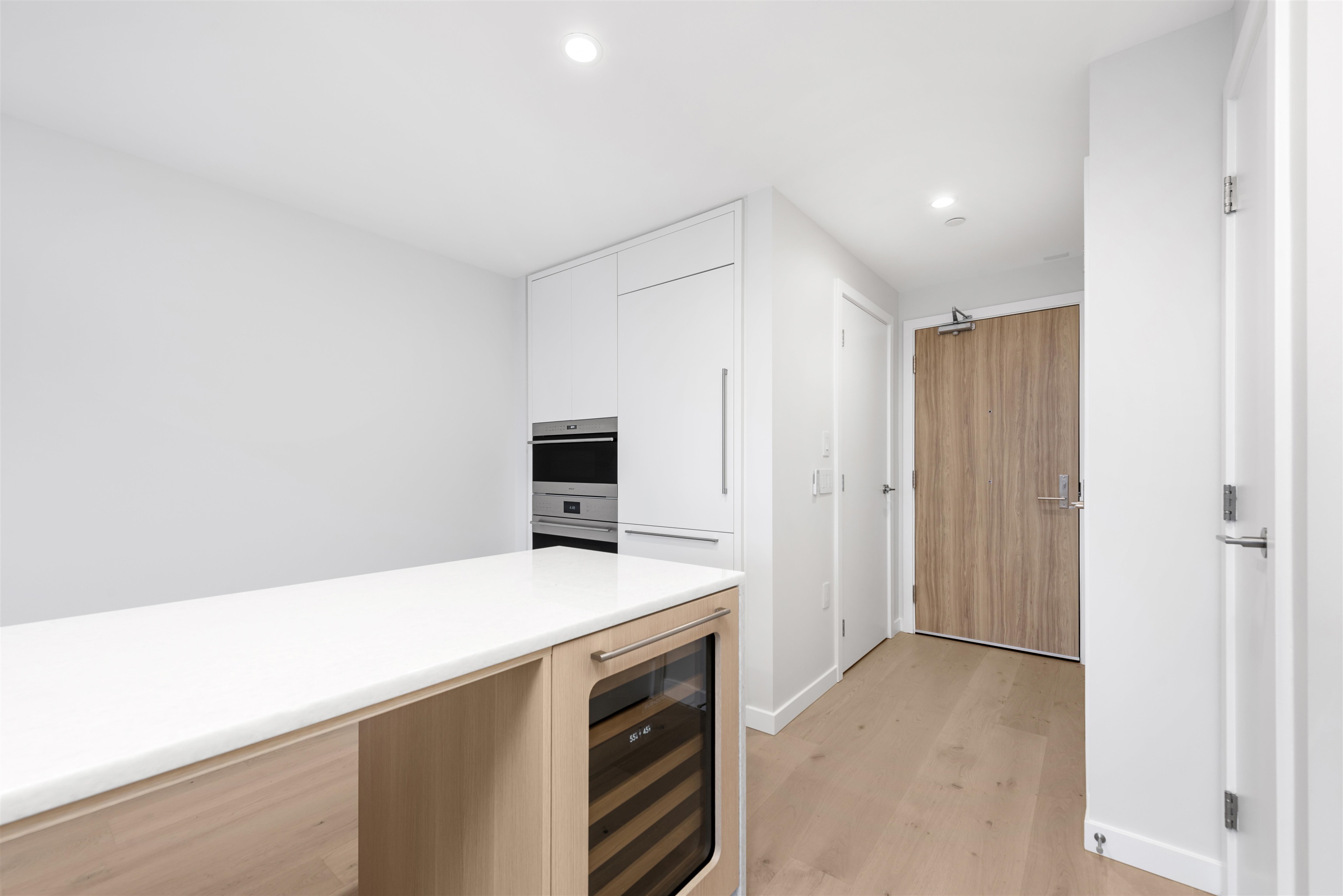 2302-7433 CAMBIE STREET, Vancouver, British Columbia Apartment/Condo, 1 Bedroom, 1 Bathroom, Residential Attached,For Sale, MLS-R2740740, Richmond Condo for Sale