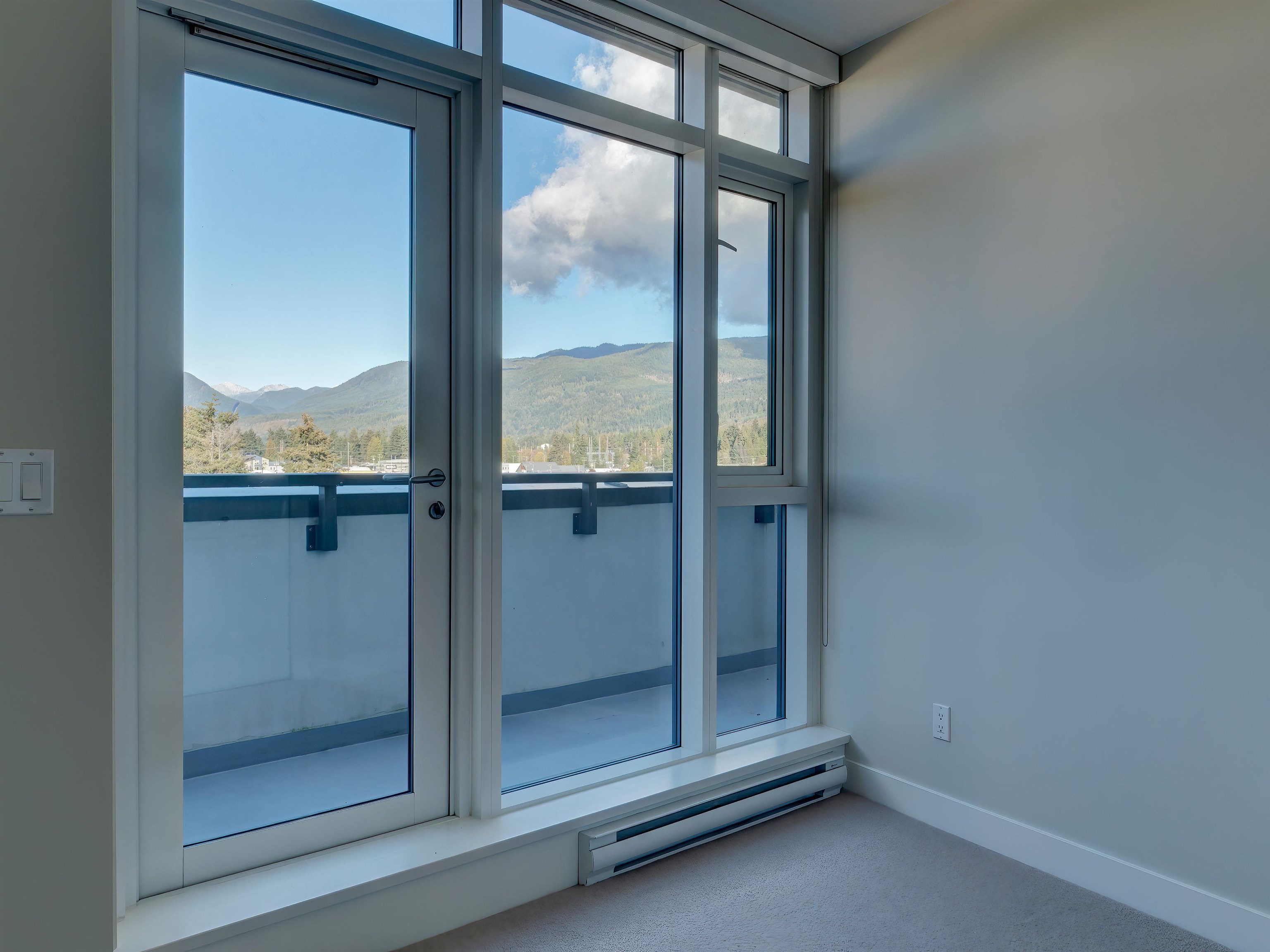 The spacious Master bedroom also enjoys deck access, mountain views, plenty of natural light, walk-in-closet and large five piece en-suite.