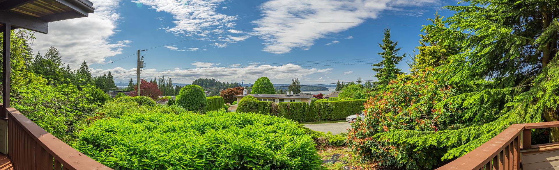Listing image of 1085 PALMERSTON AVENUE