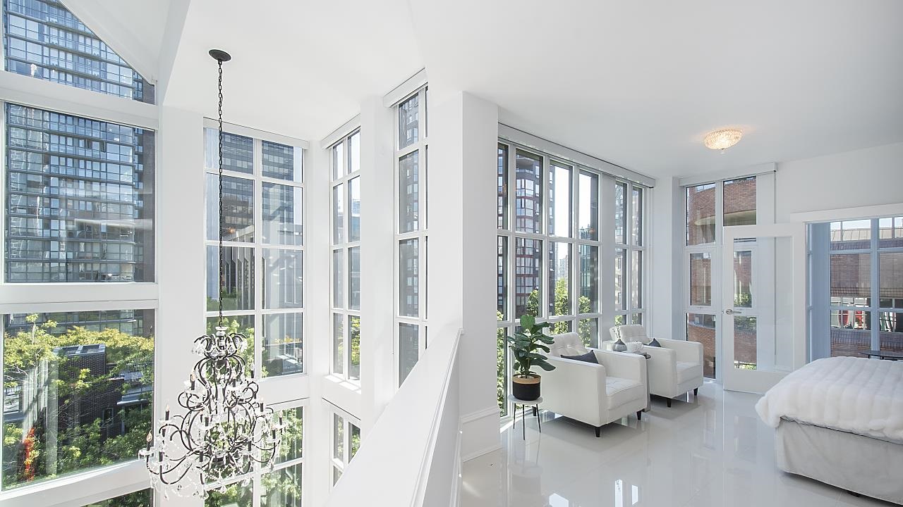 Wilson Lam Realtor, PH2-1102 HORNBY STREET, Vancouver, British Columbia V6Z 1V8, 3 Bedrooms, 4 Bathrooms, Residential Attached,For Sale ,R2747992