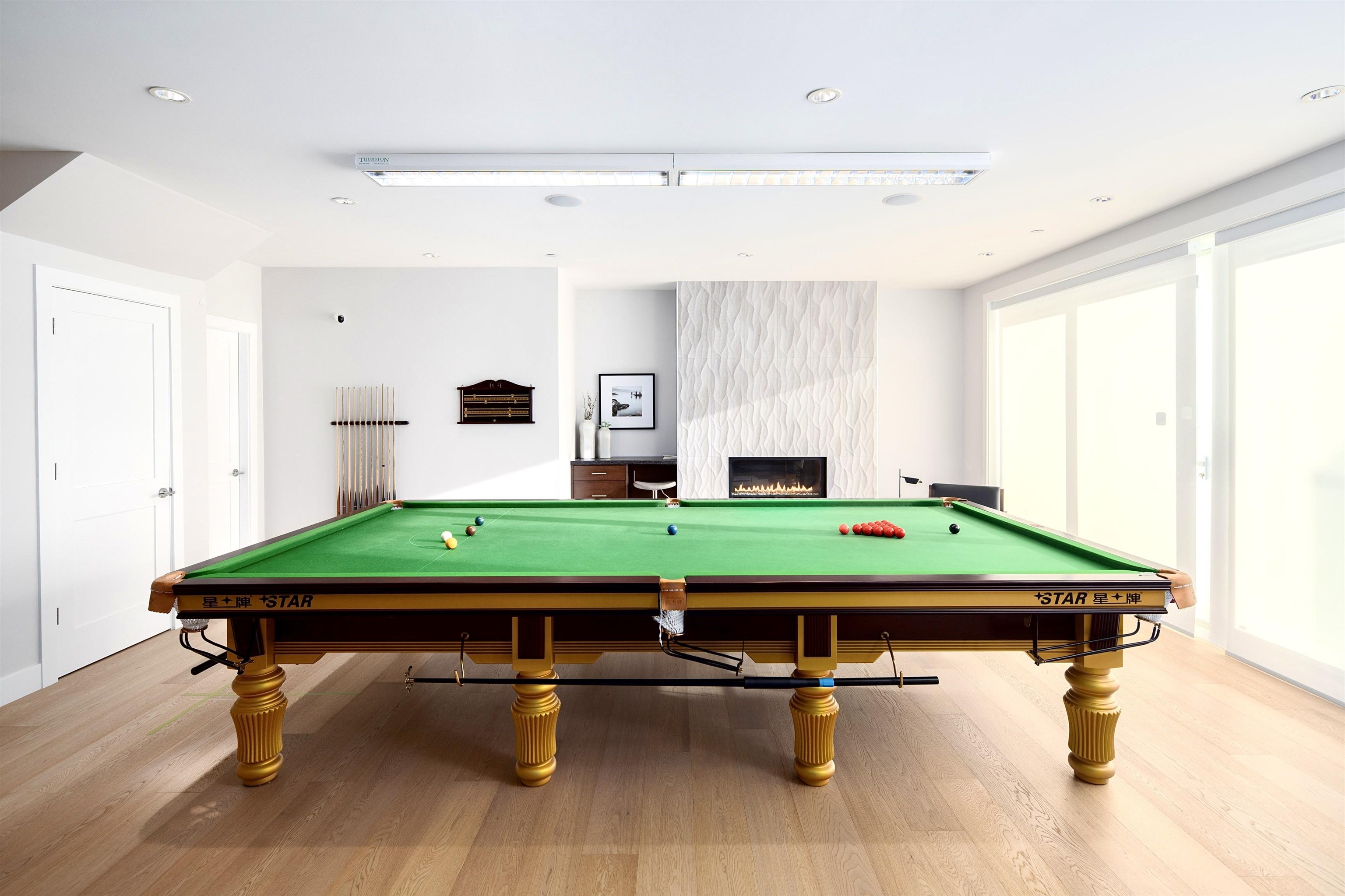 Listing image of 2505 PALMERSTON AVENUE