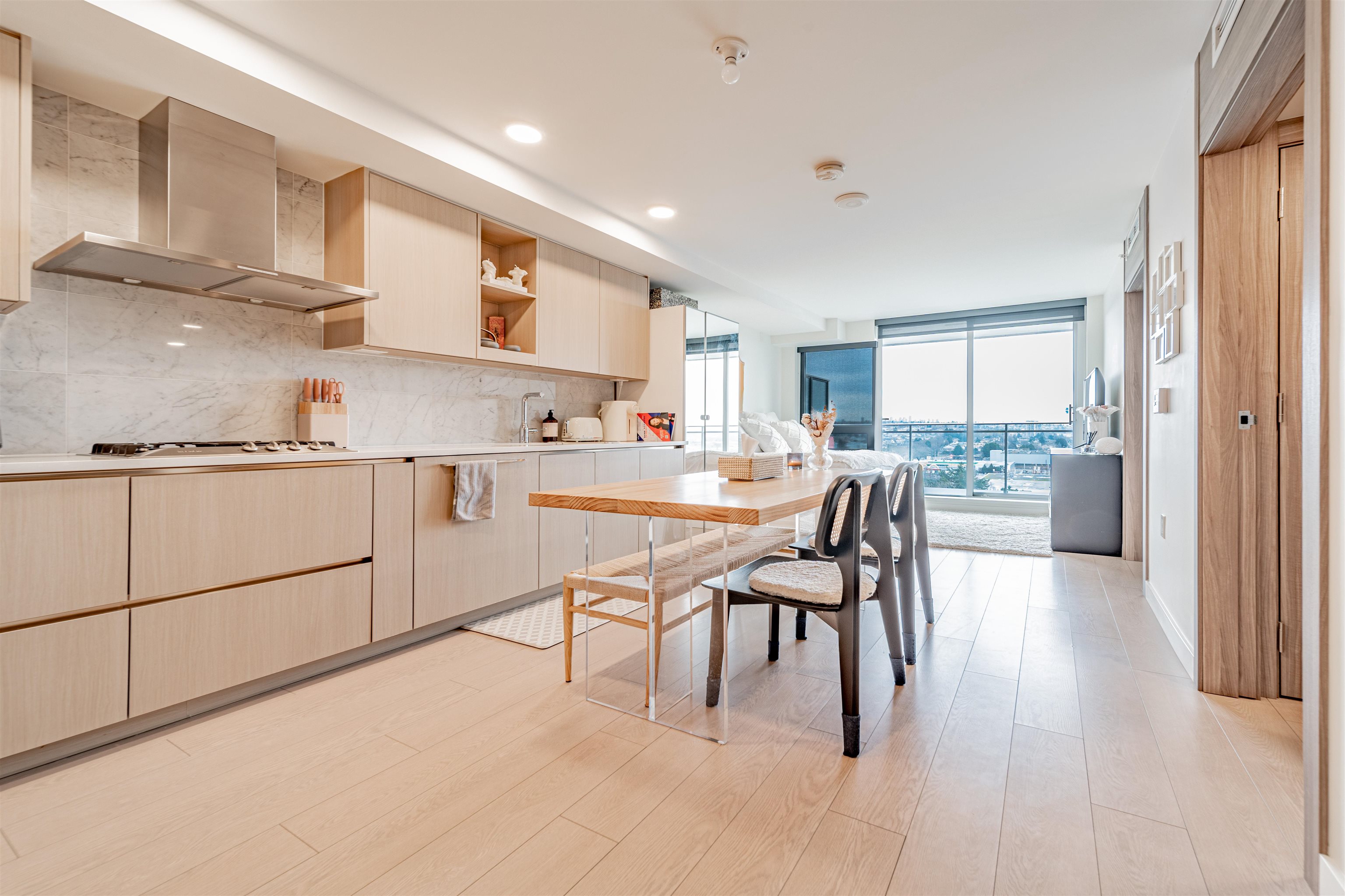 Wilson Lam Realtor, 1505-433 MARINE DRIVE, Vancouver, British Columbia V5X 0H5, 1 Bedroom, 1 Bathroom, Residential Attached,For Sale ,R2749979