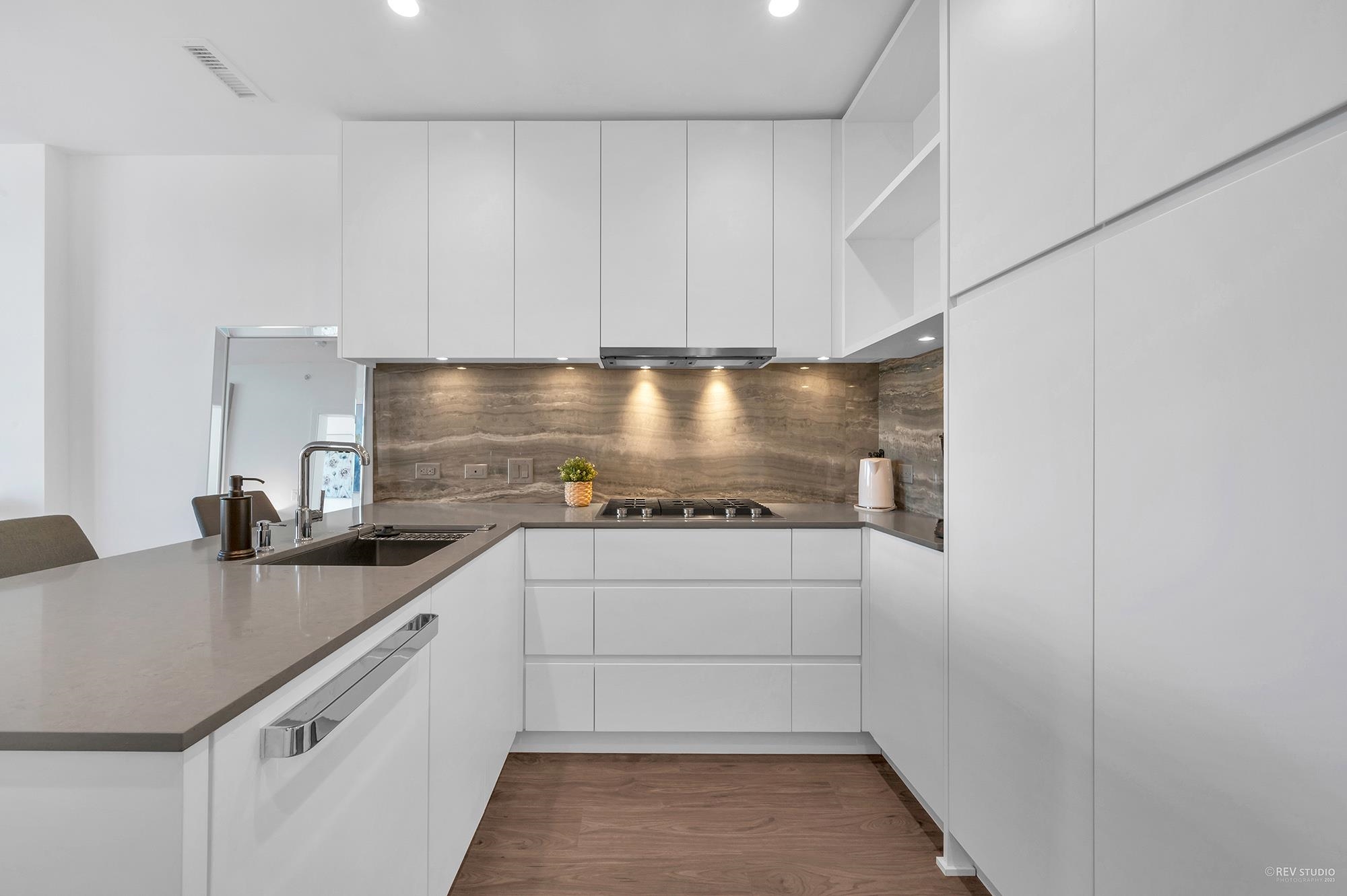 Wilson Lam Realtor, 3203-450 WESTVIEW STREET, Coquitlam, British Columbia V3K 0G3, 1 Bedroom, 1 Bathroom, Residential Attached,For Sale ,R2750972