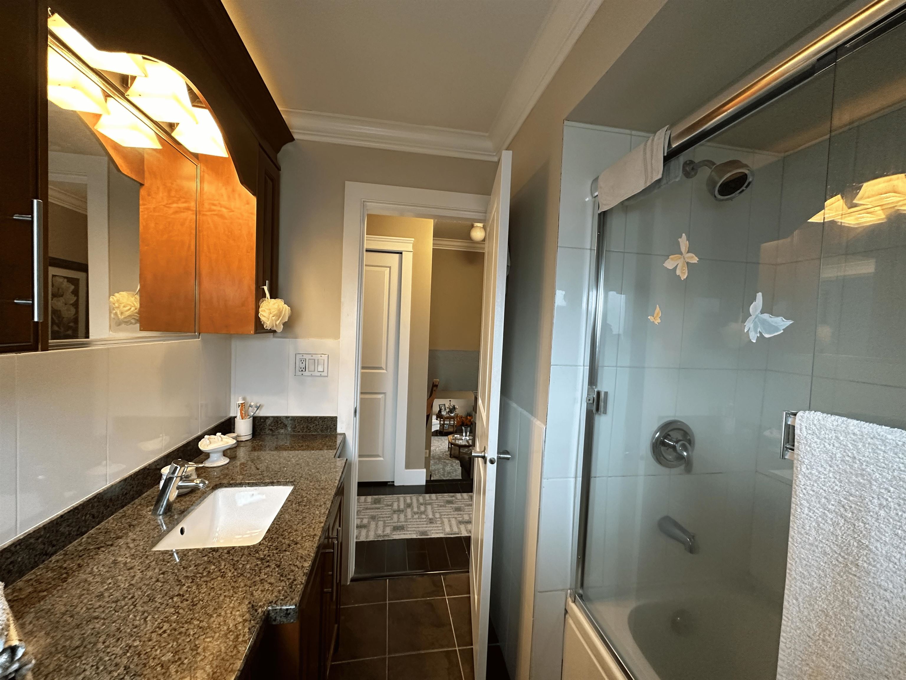 14426 16A AVENUE, Surrey, British Columbia, 3 Bedrooms Bedrooms, ,2 BathroomsBathrooms,Residential Detached,For Sale,R2751502