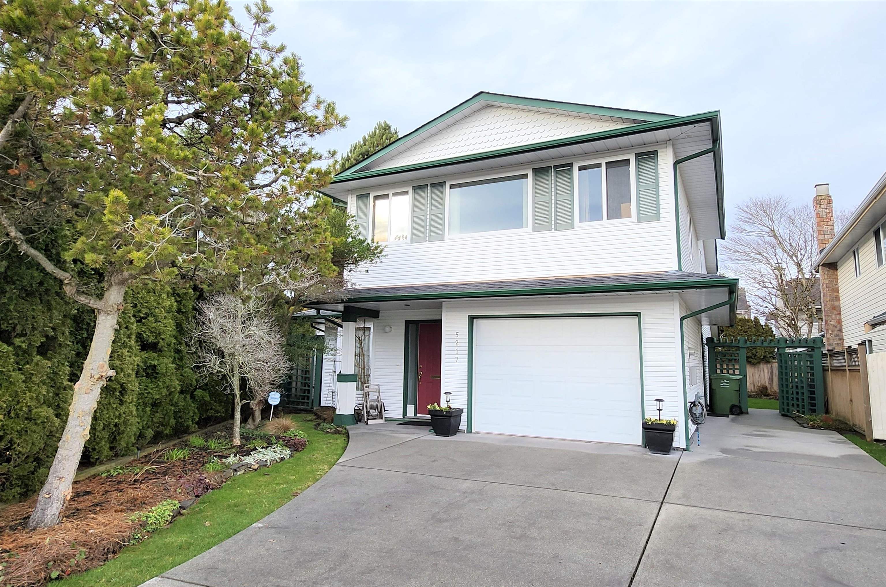 Steveston North House/Single Family for sale:  5 bedroom 2,528 sq.ft. (Listed 2023-02-08)