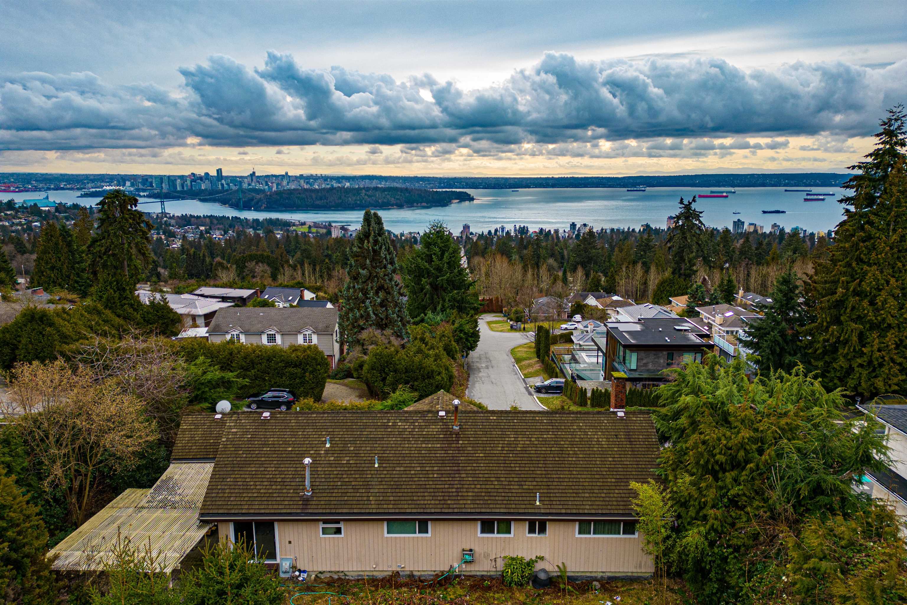 1495 CAMELOT ROAD