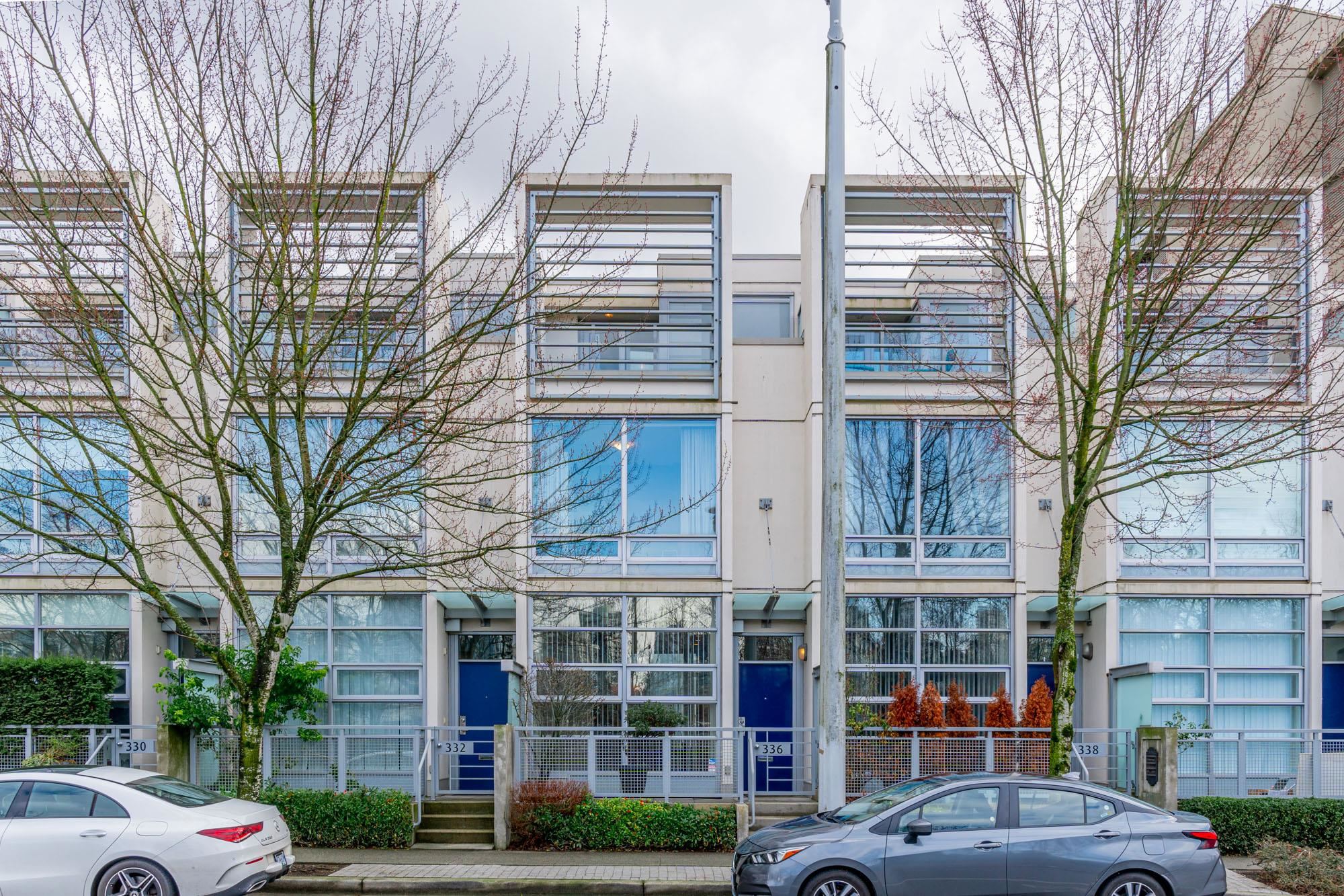 False Creek Townhouse for sale:  3 bedroom 1,325 sq.ft. (Listed 2023-02-17)
