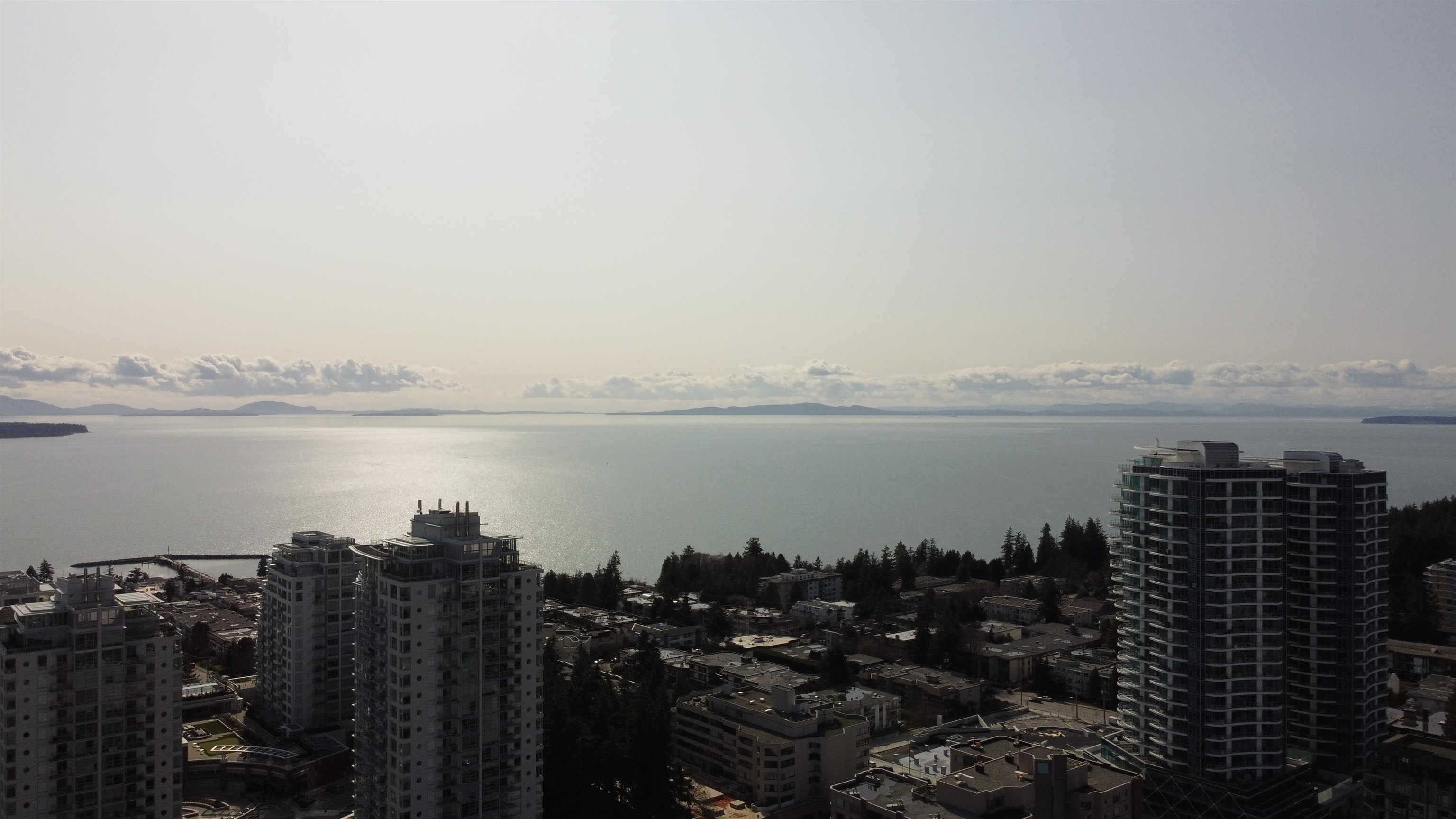 2305-1588 JOHNSTON ROAD, White Rock, British Columbia, 2 Bedrooms Bedrooms, ,3 BathroomsBathrooms,Residential Attached,For Sale,R2753015