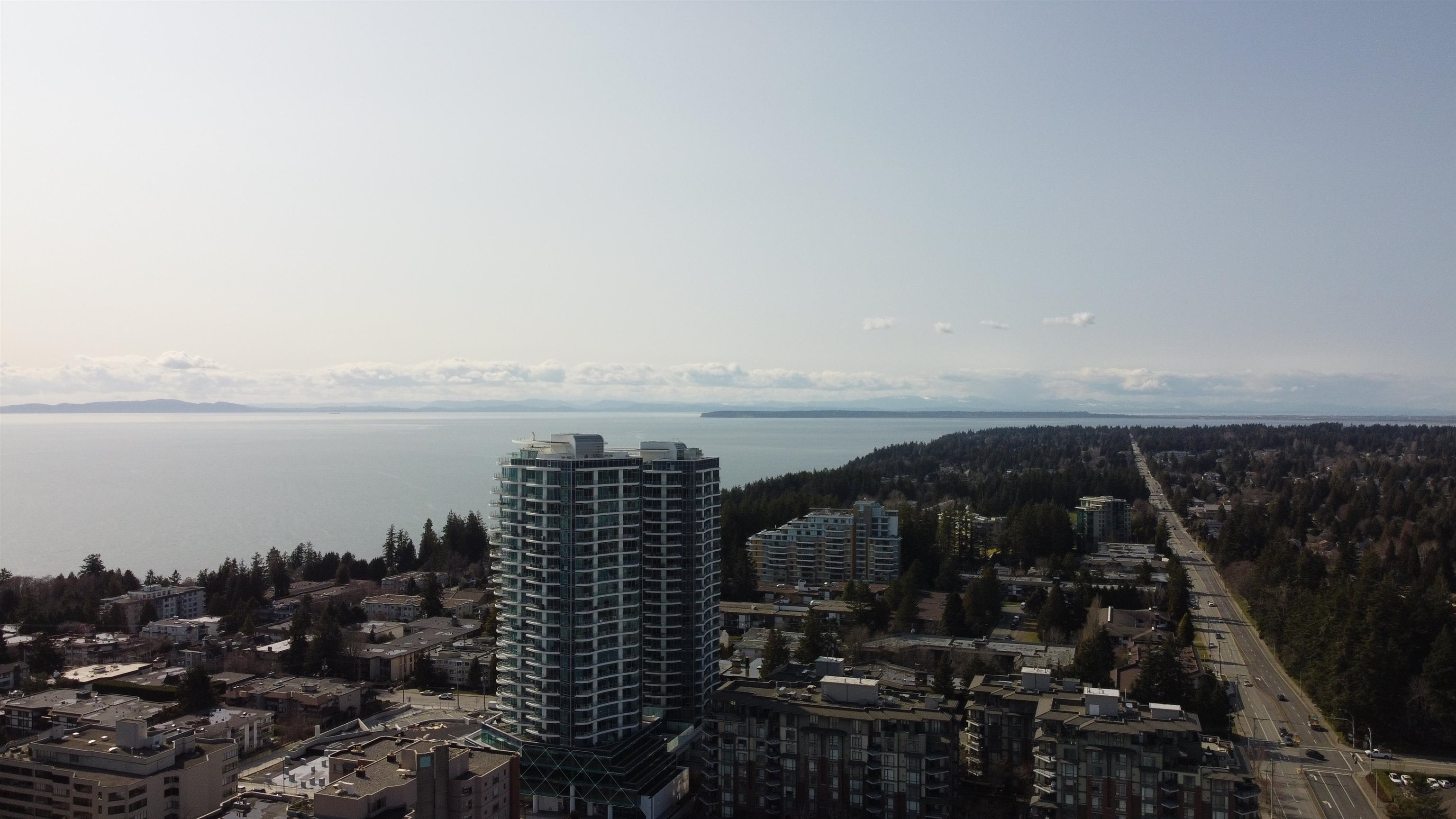 2305-1588 JOHNSTON ROAD, White Rock, British Columbia, 2 Bedrooms Bedrooms, ,3 BathroomsBathrooms,Residential Attached,For Sale,R2753015