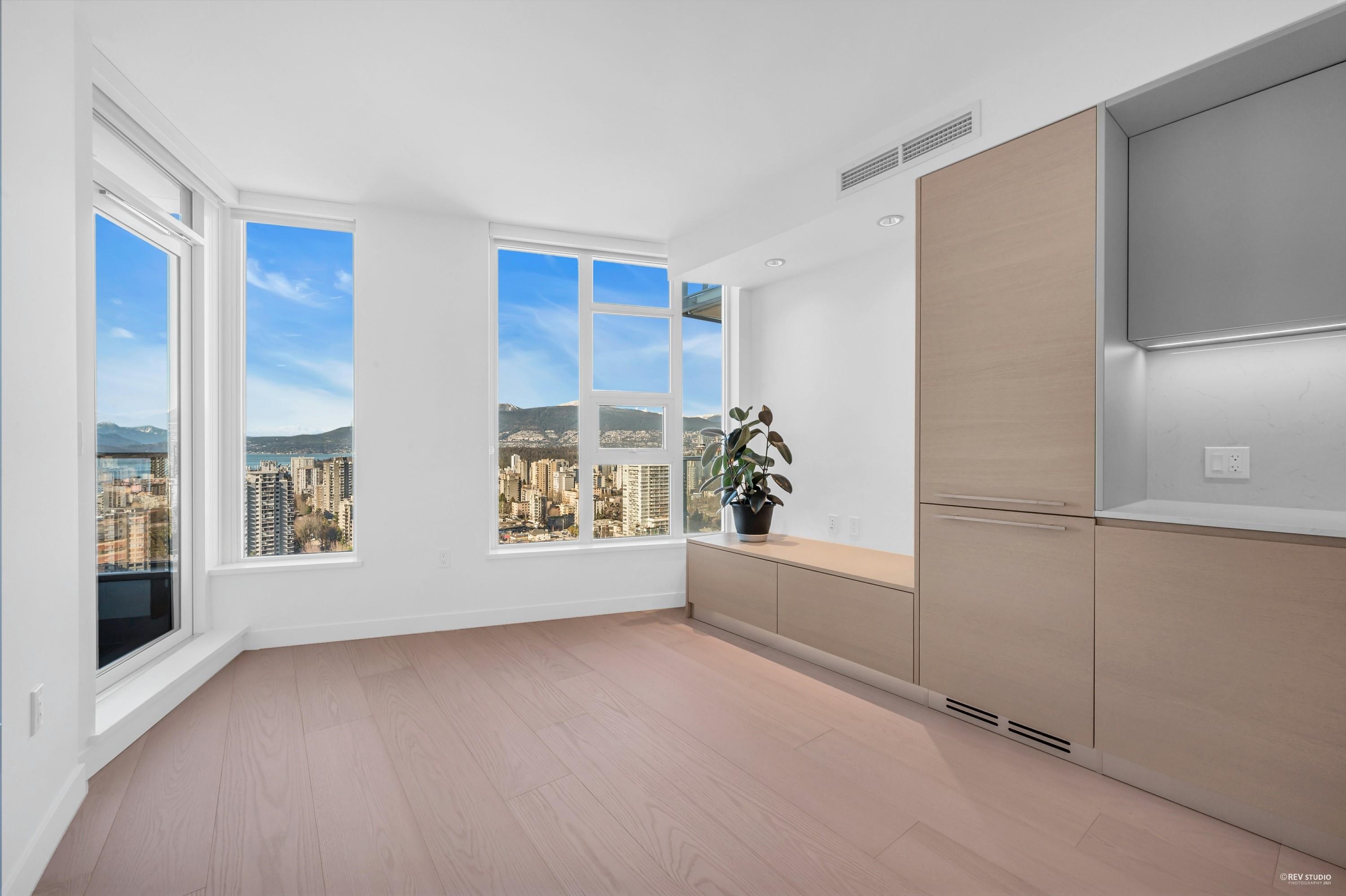 3312-1289 HORNBY STREET, Vancouver, British Columbia Apartment/Condo, 1 Bedroom, 1 Bathroom, Residential Attached,For Sale, MLS-R2754830